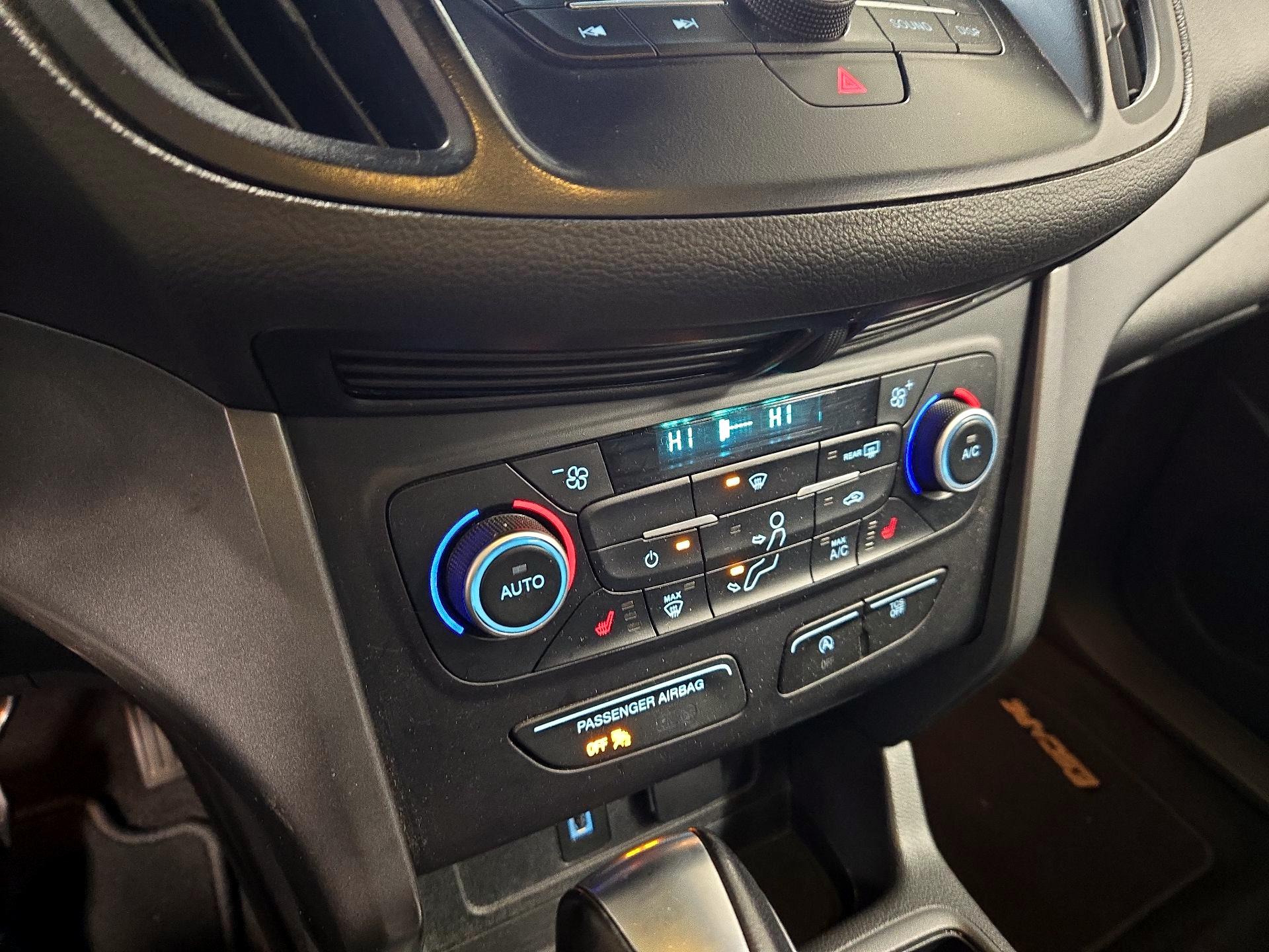 Thumbnail: 2018 Ford Escape - 16