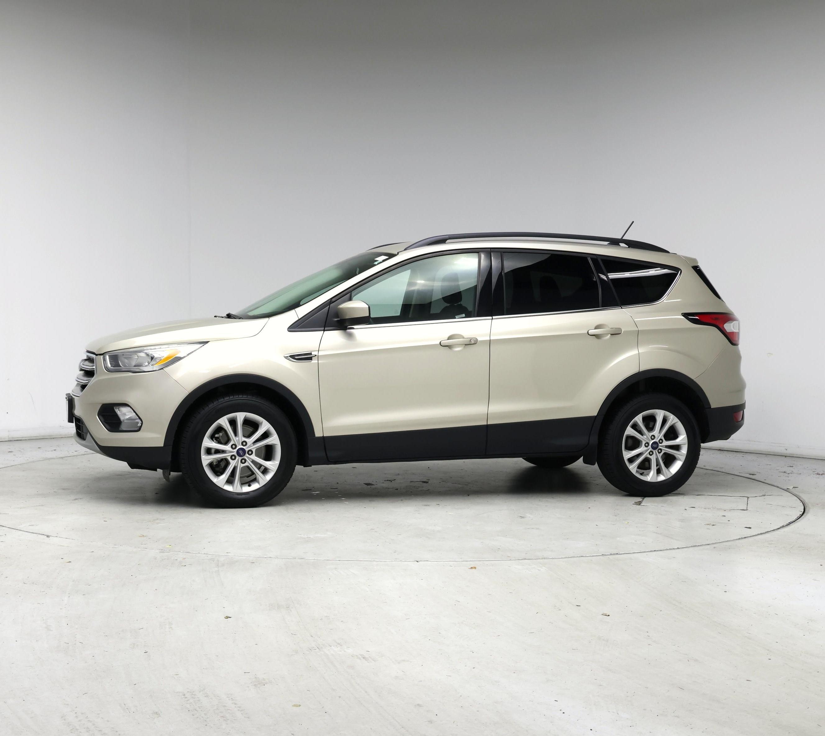 Thumbnail: 2018 Ford Escape - 3