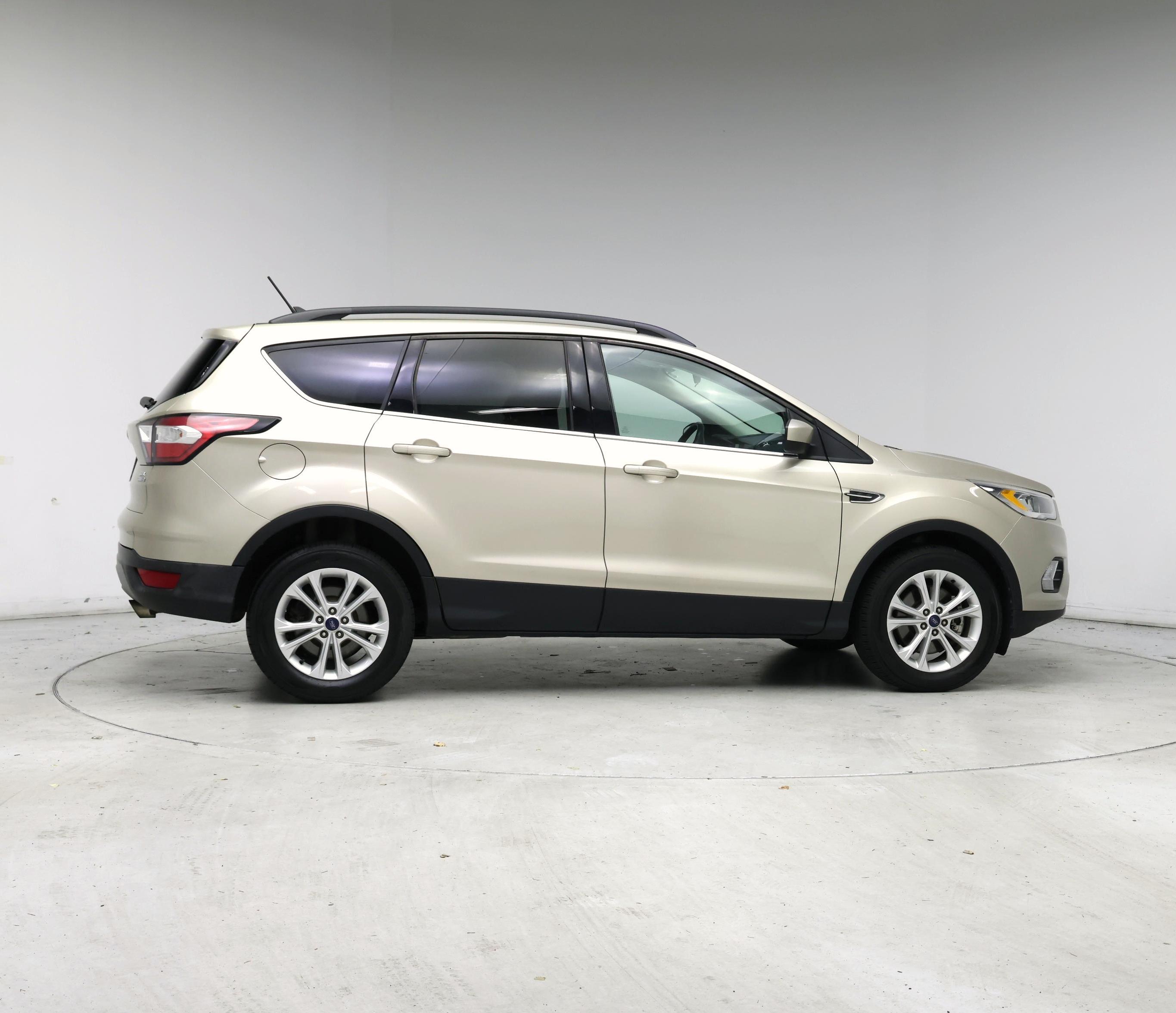 Thumbnail: 2018 Ford Escape - 7