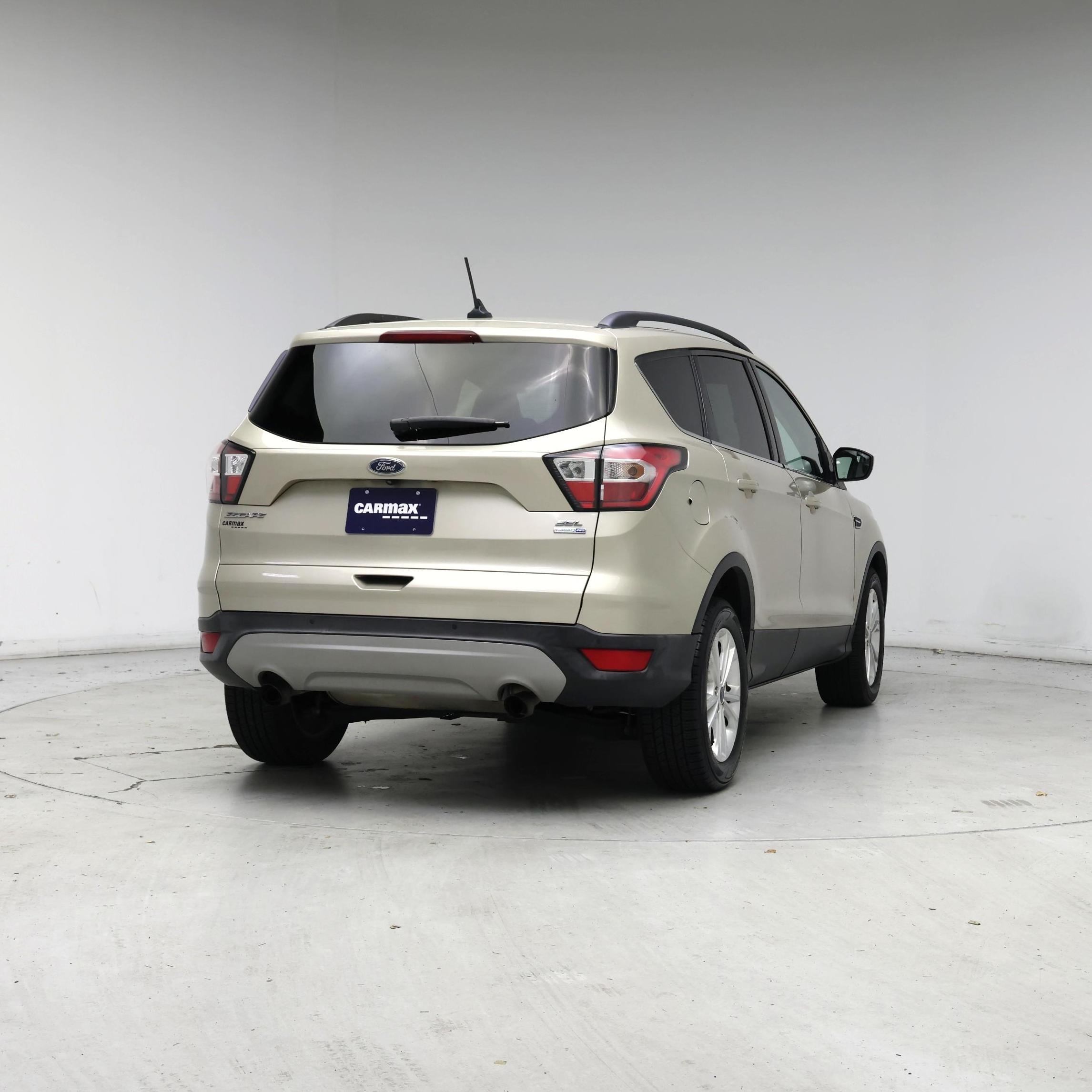 Thumbnail: 2018 Ford Escape - 8