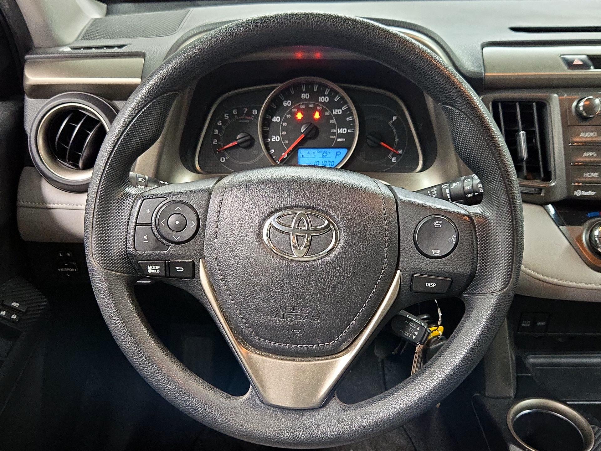 Thumbnail: 2015 Toyota RAV4 - 10