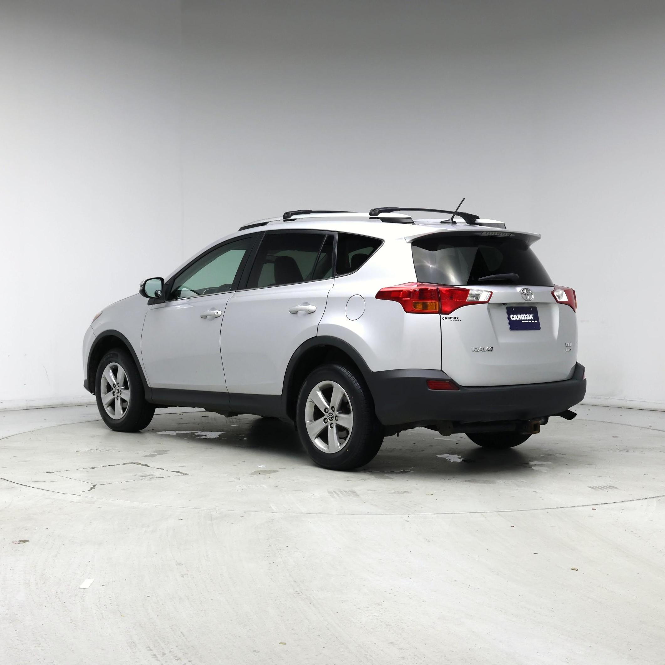 Thumbnail: 2015 Toyota RAV4 - 2