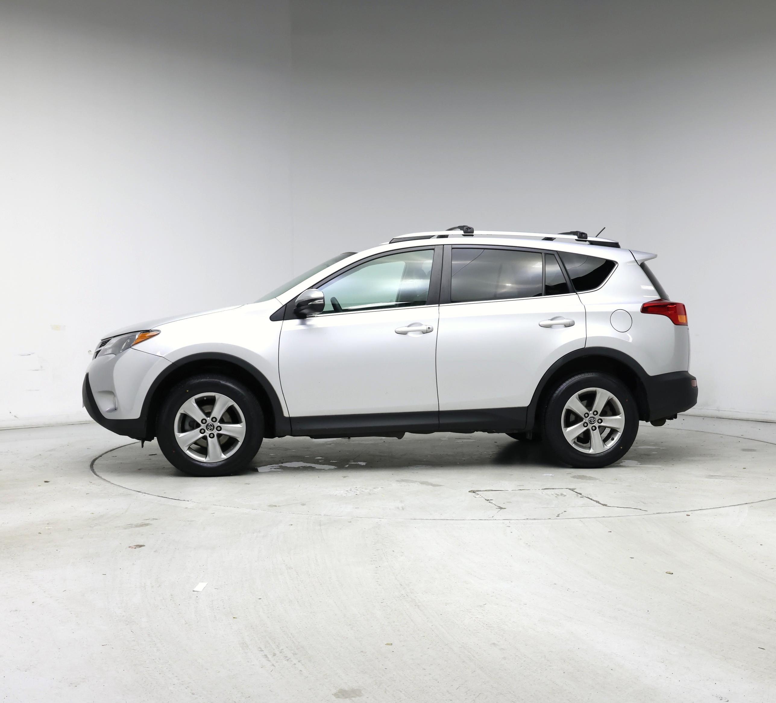 Thumbnail: 2015 Toyota RAV4 - 3