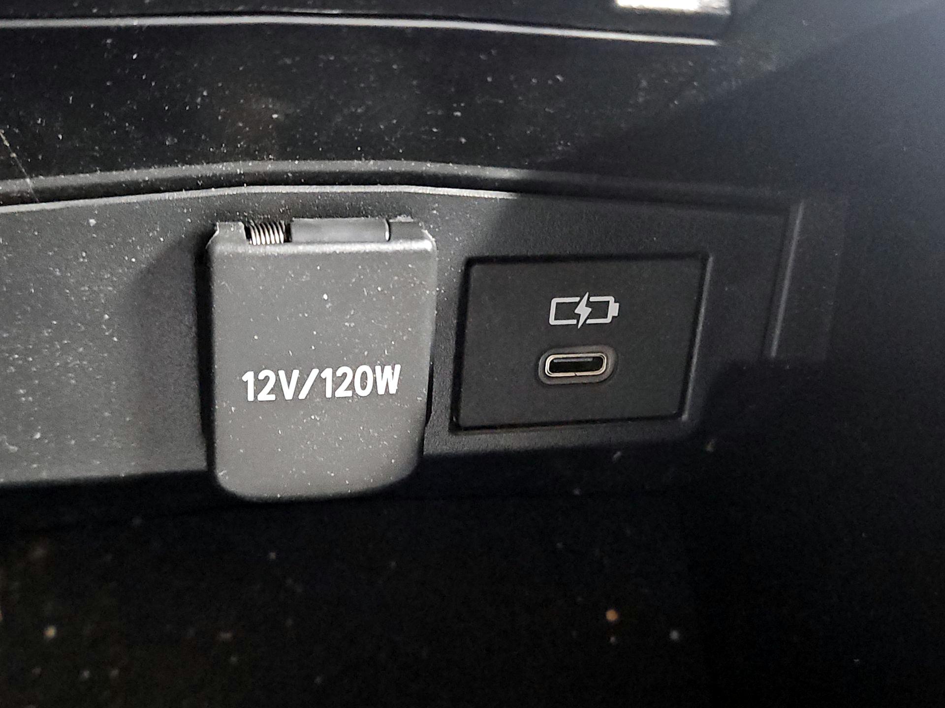 Thumbnail: 2023 Toyota Corolla - 18