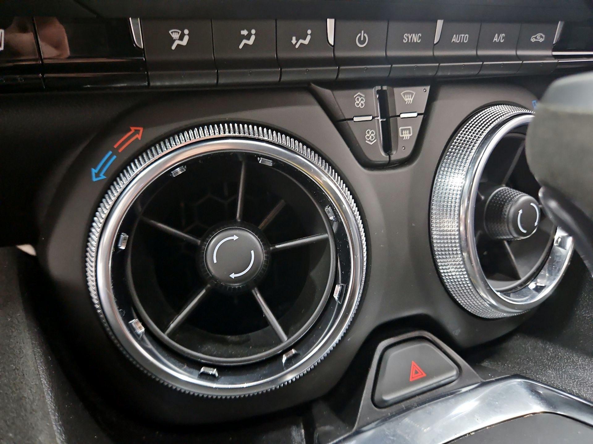 Thumbnail: 2022 Chevrolet Camaro - 16