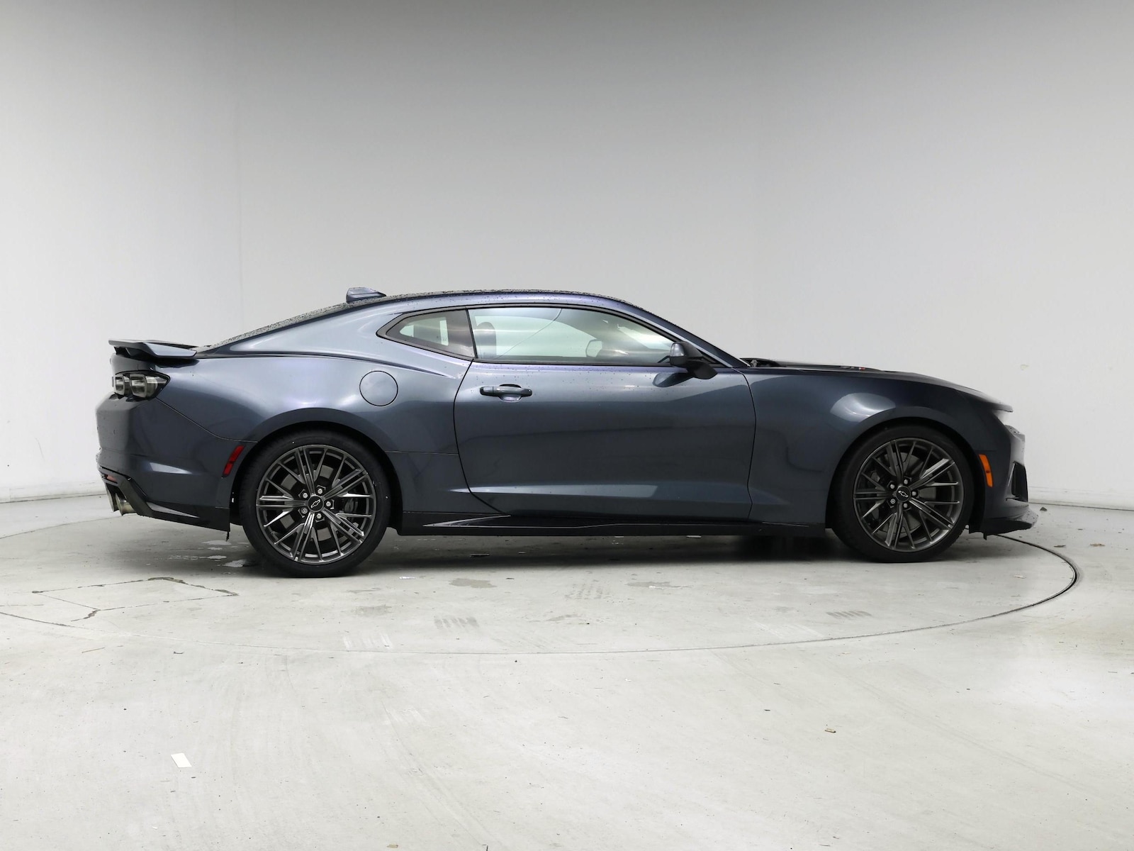 2022 Chevrolet Camaro ZL1 - Photo 8