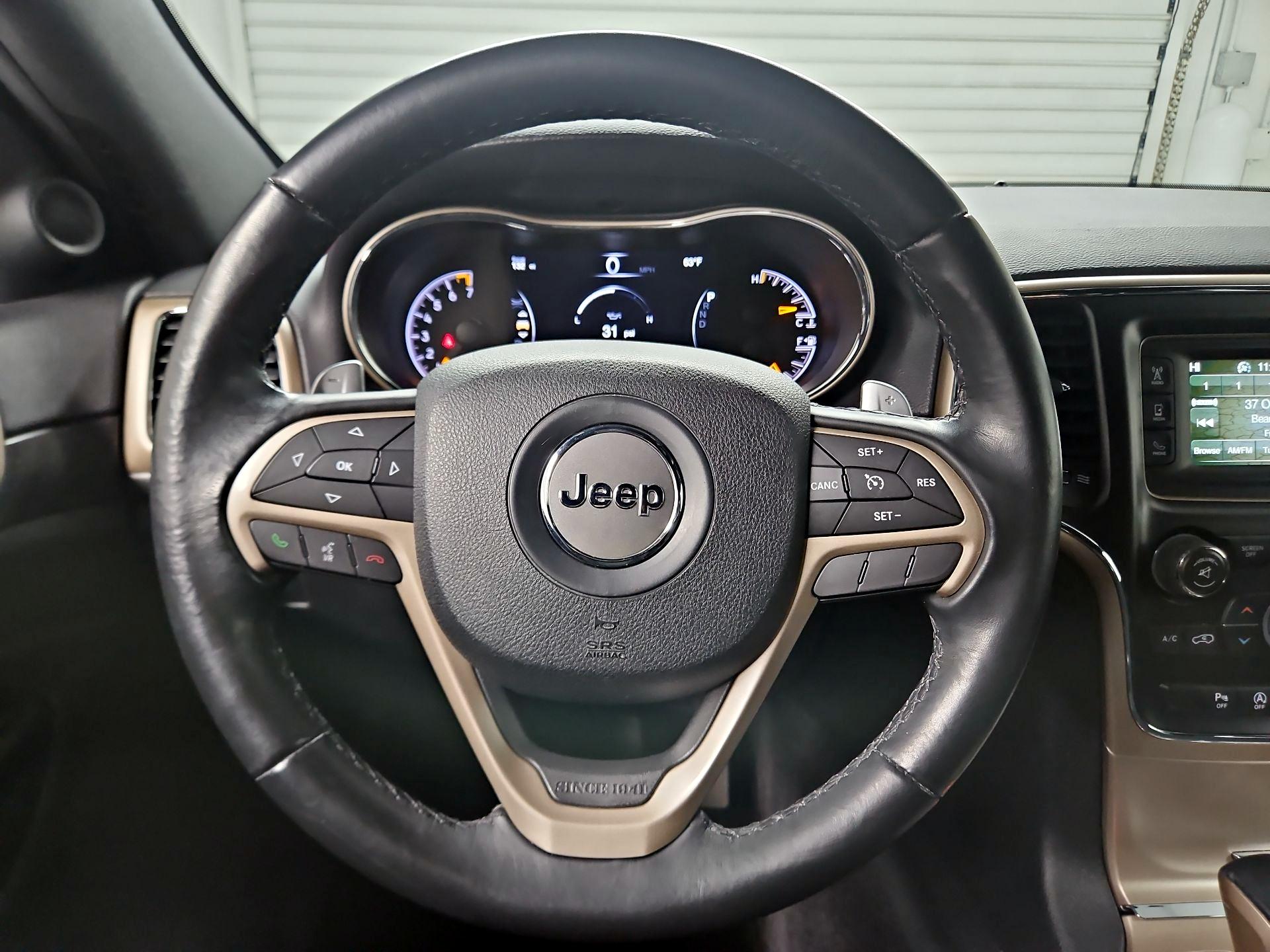 Thumbnail: 2017 Jeep Grand Cherokee - 10