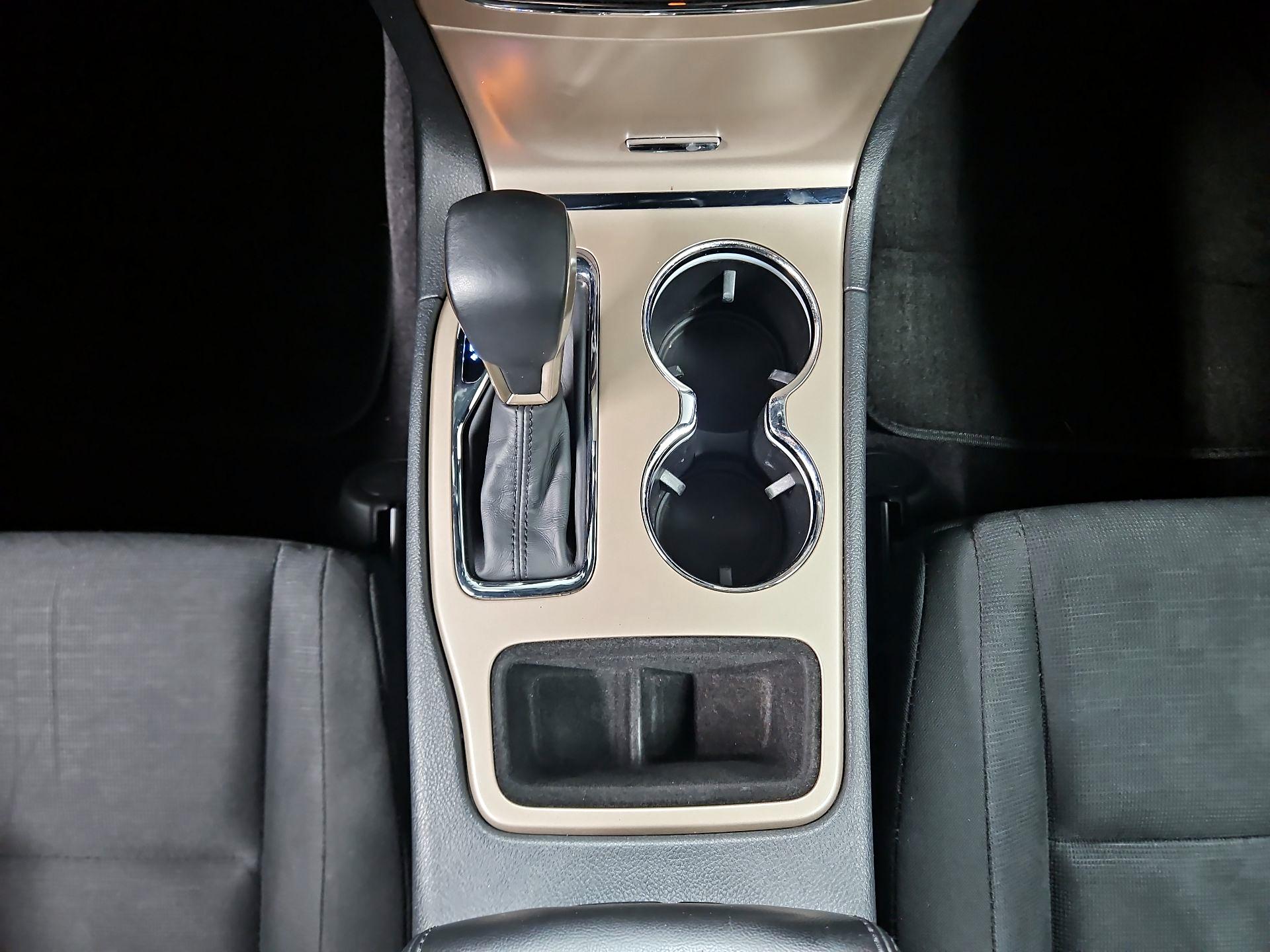 Thumbnail: 2017 Jeep Grand Cherokee - 17