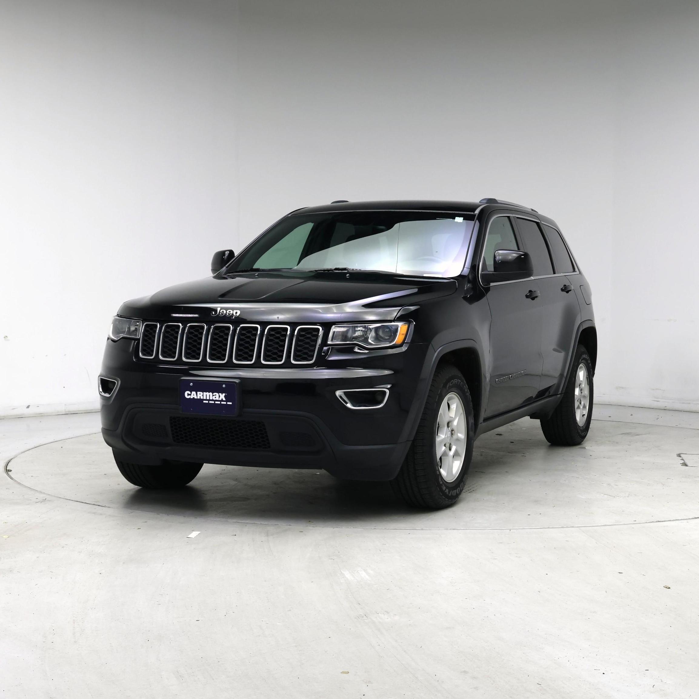 Thumbnail: 2017 Jeep Grand Cherokee - 4