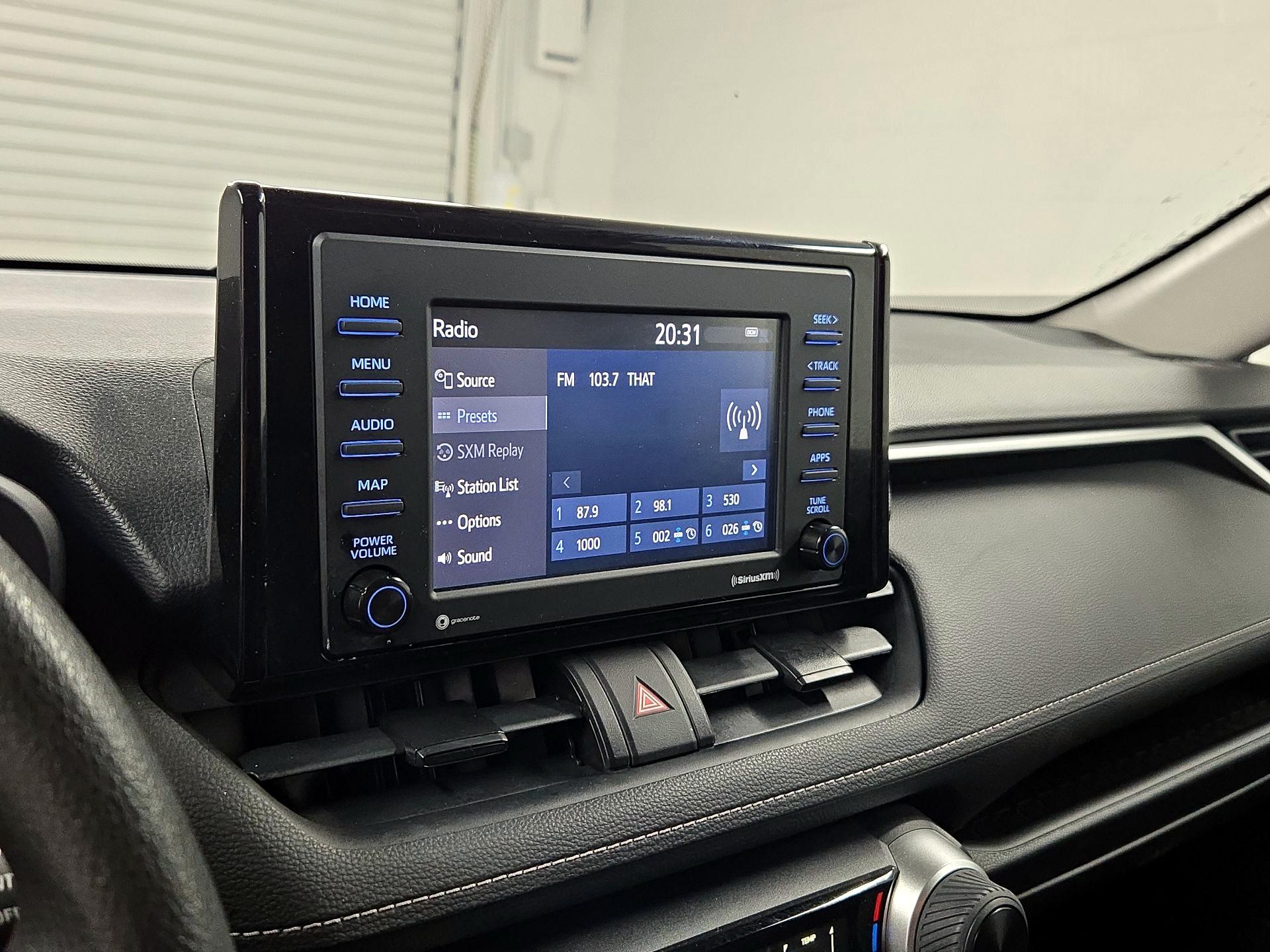 Thumbnail: 2021 Toyota RAV4 - 15