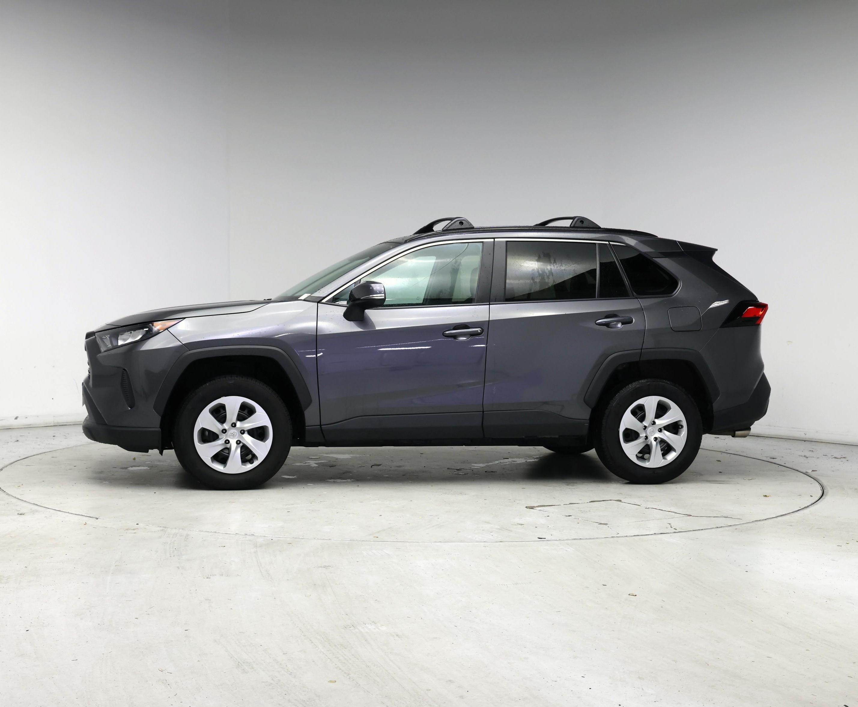 Thumbnail: 2021 Toyota RAV4 - 3