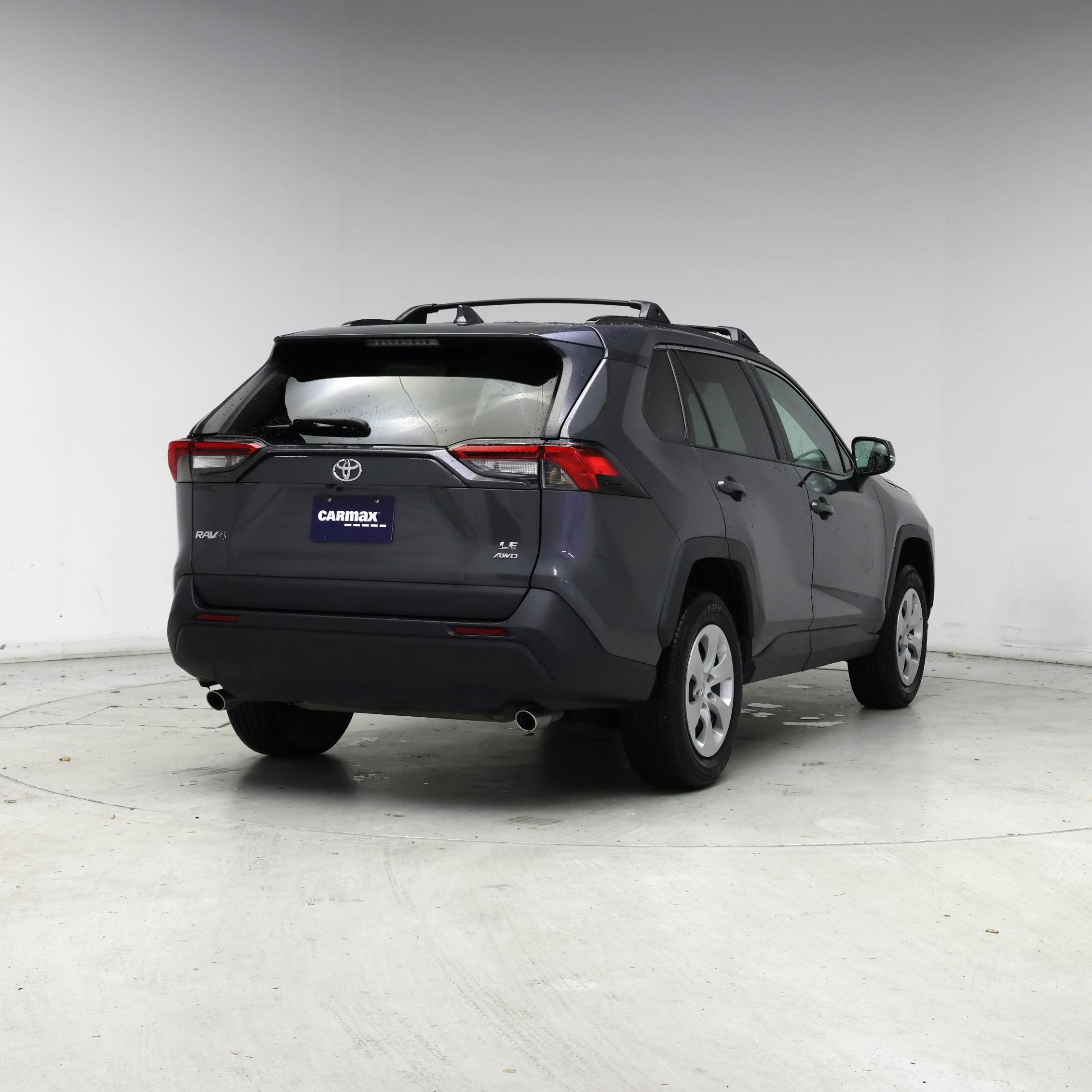 Thumbnail: 2021 Toyota RAV4 - 8