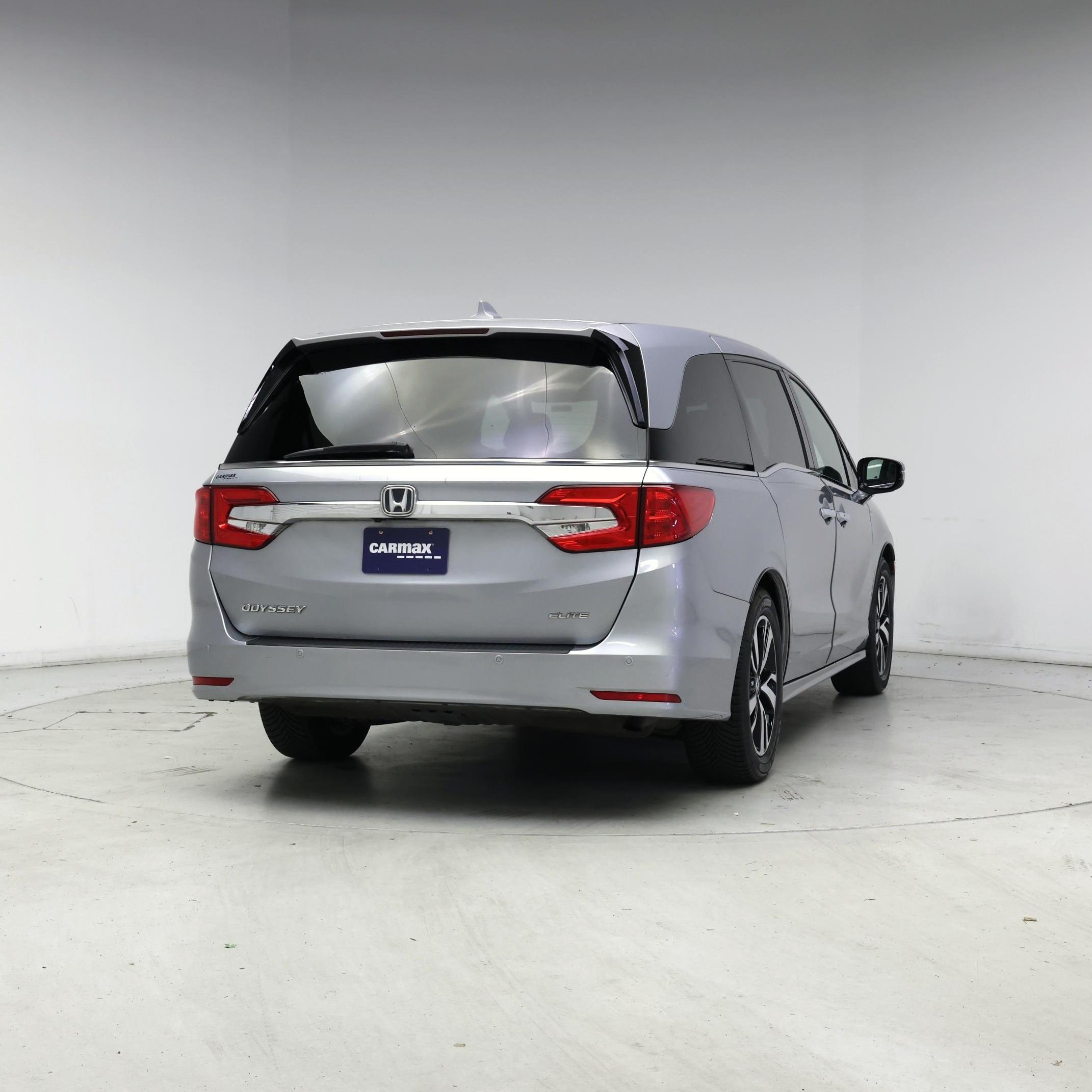 Thumbnail: 2019 Honda Odyssey - 8