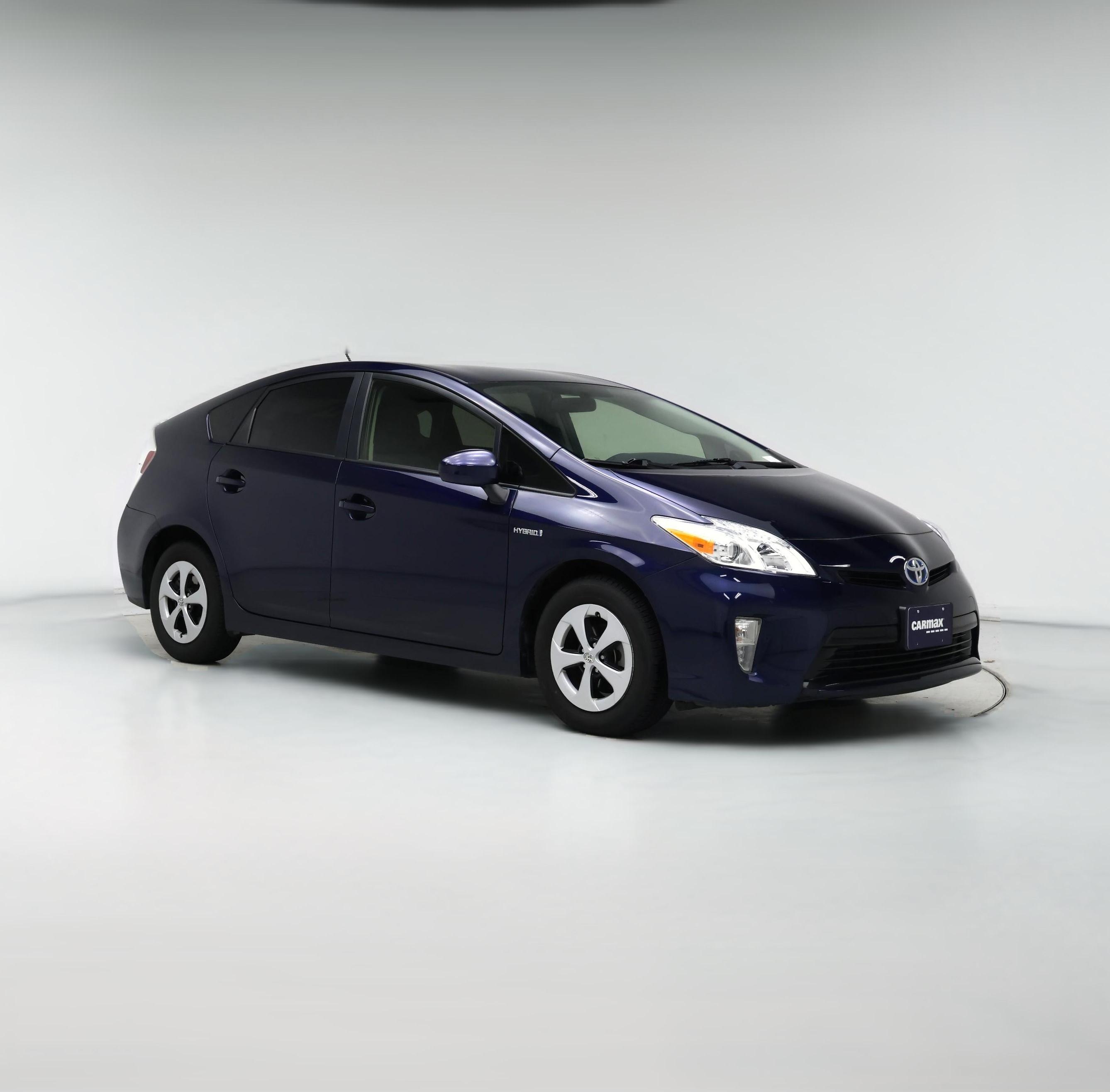 Thumbnail: 2015 Toyota Prius - 1