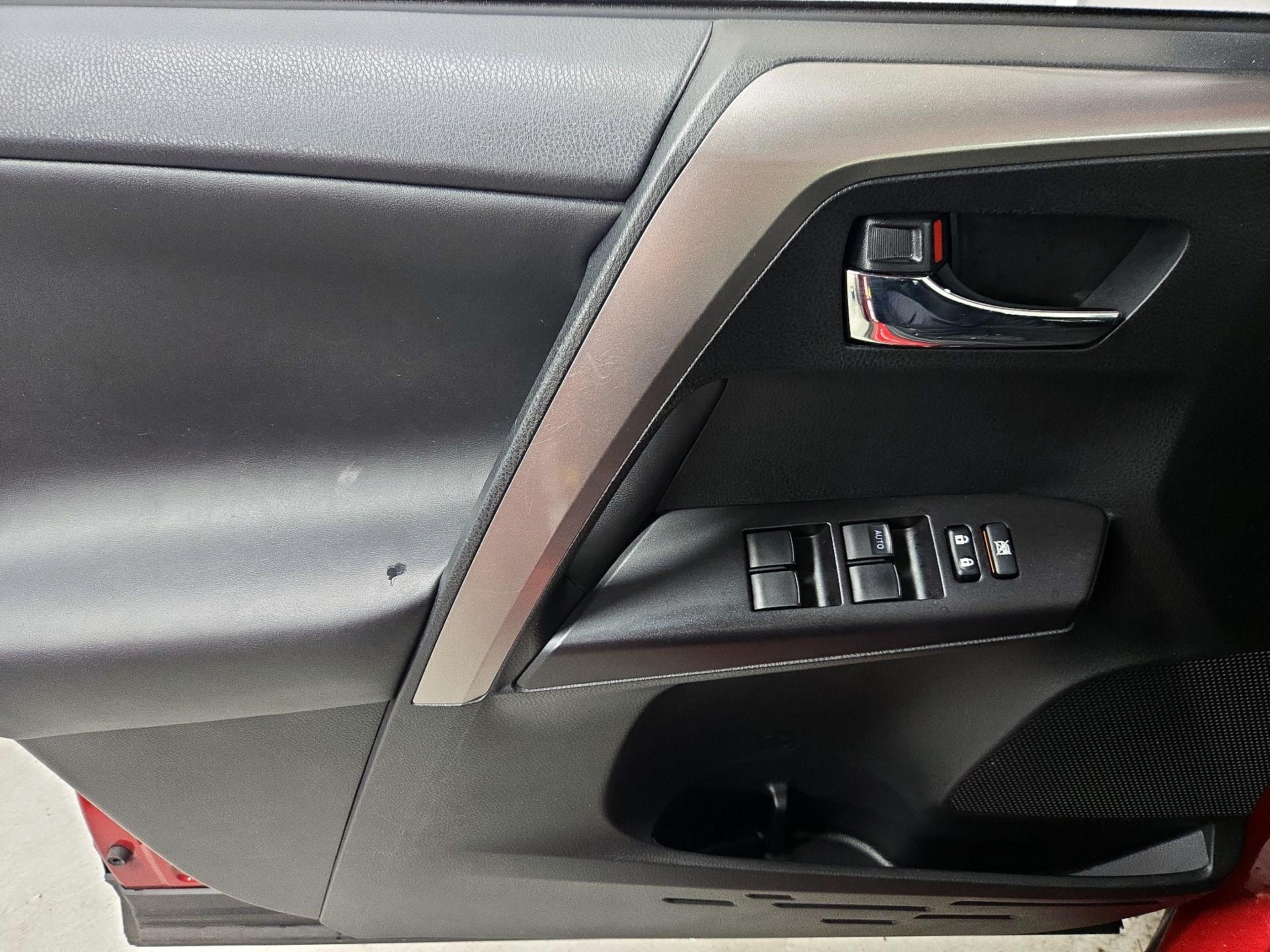 Thumbnail: 2017 Toyota RAV4 - 12