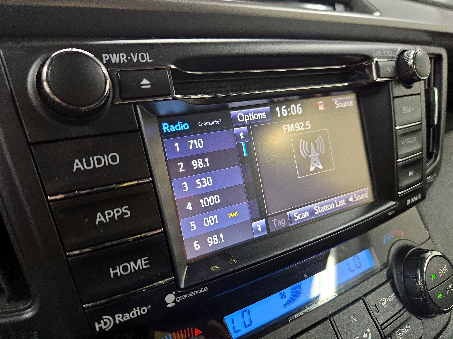 Thumbnail: 2017 Toyota RAV4 - 15