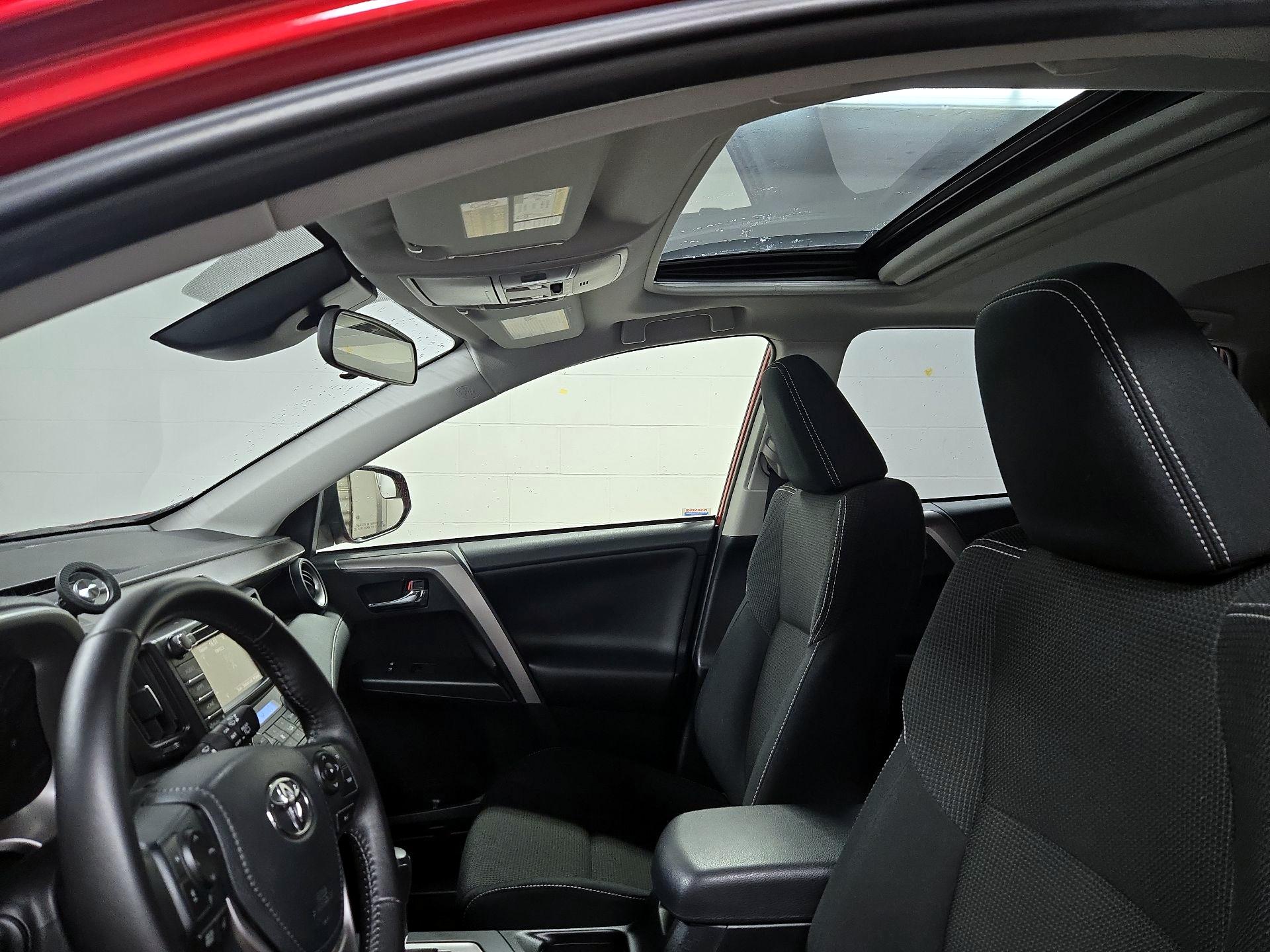 Thumbnail: 2017 Toyota RAV4 - 19