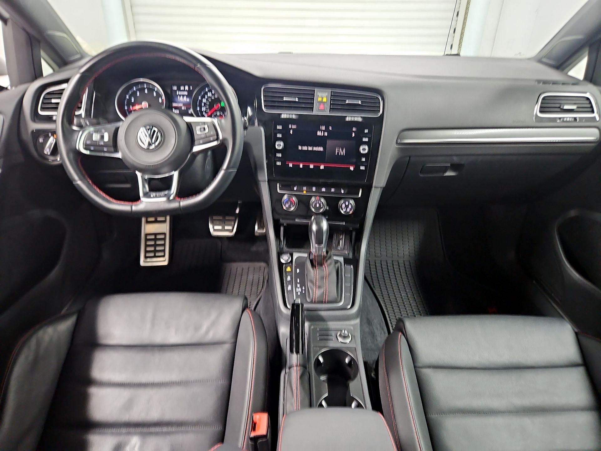 Thumbnail: 2018 Volkswagen Golf - 9