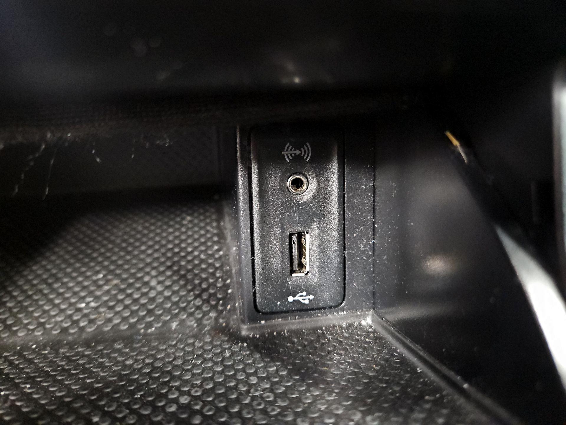 Thumbnail: 2018 Volkswagen Golf - 18