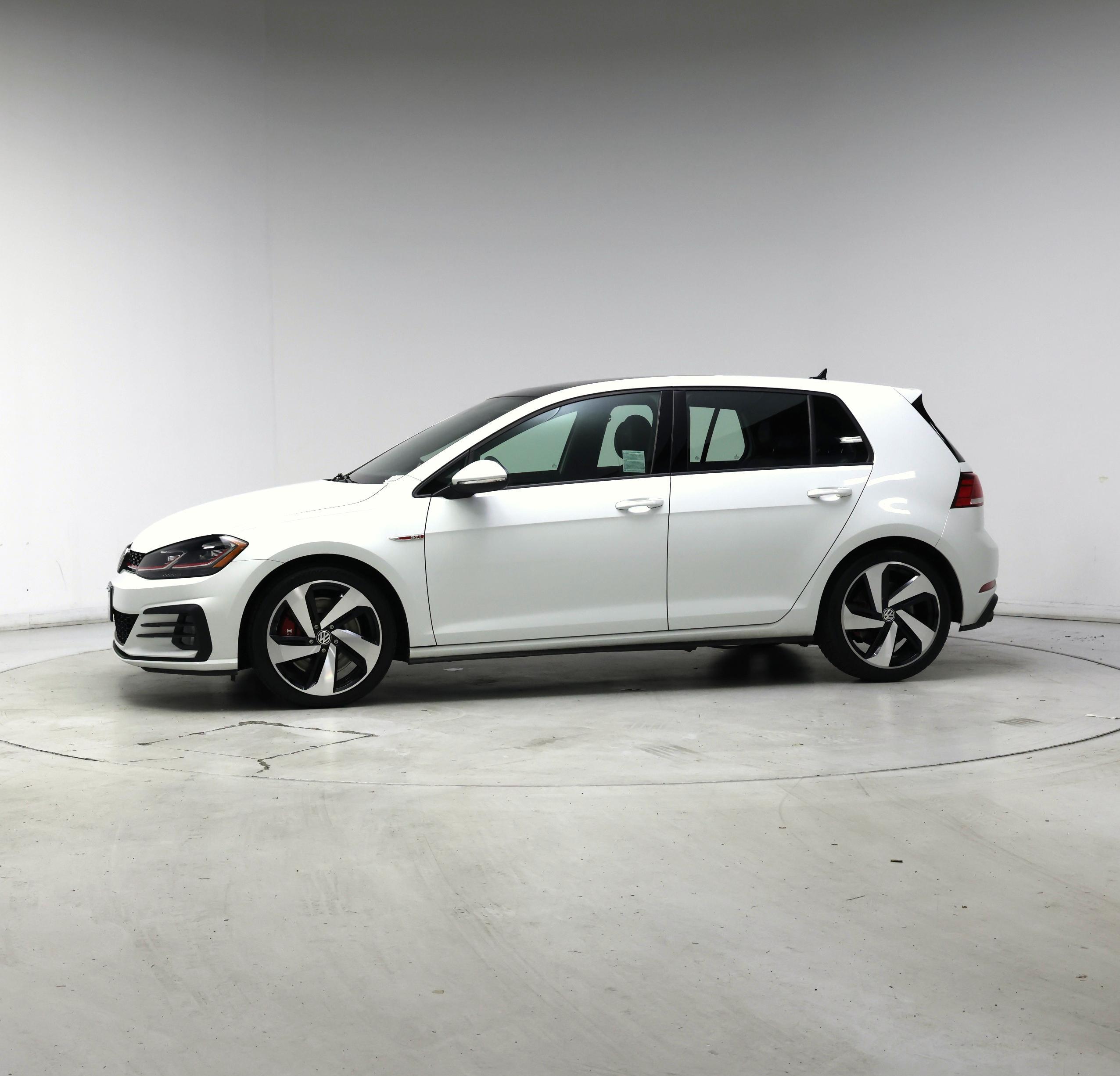 Thumbnail: 2018 Volkswagen Golf - 3