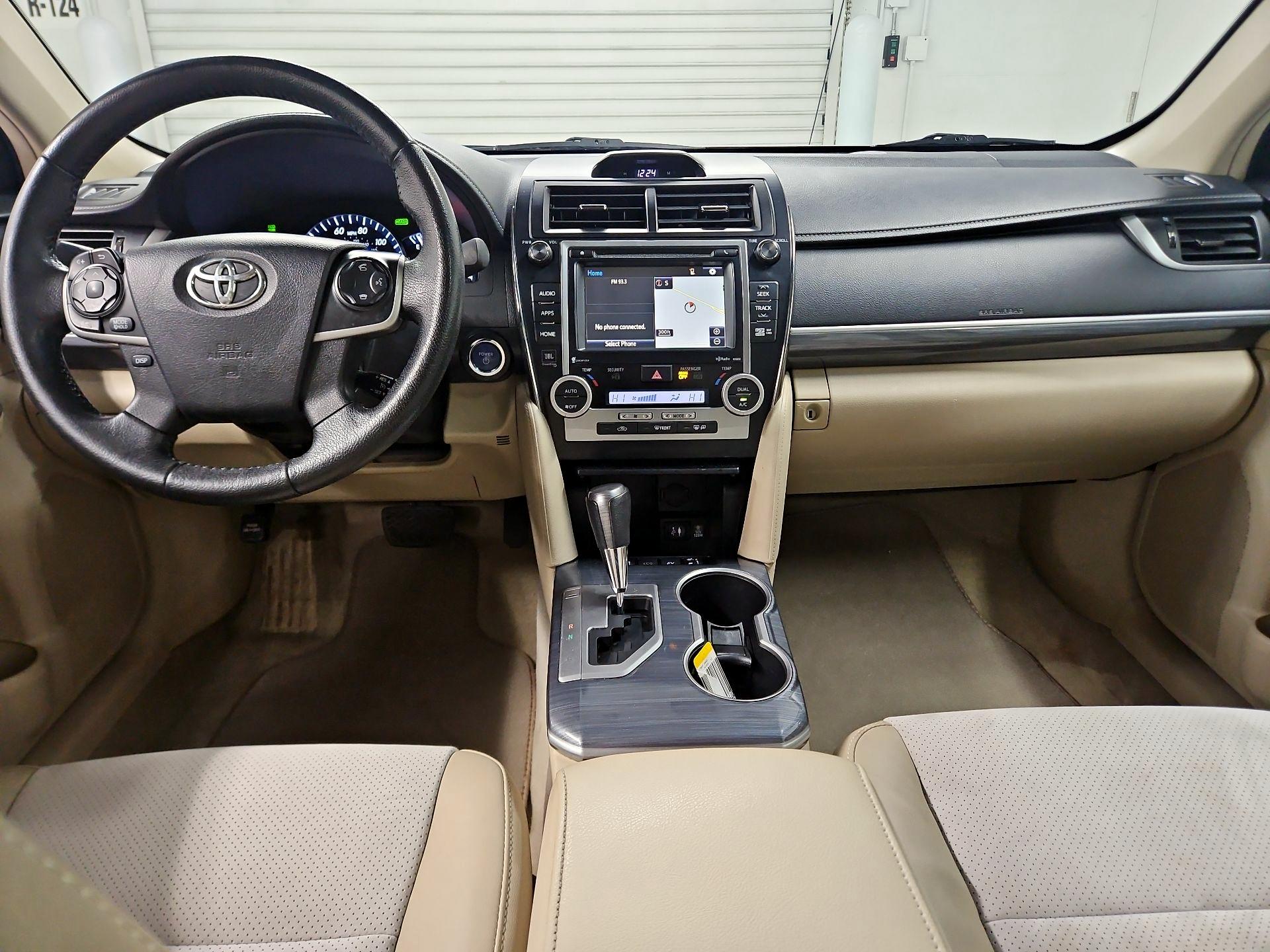 Thumbnail: 2014 Toyota Camry - 9