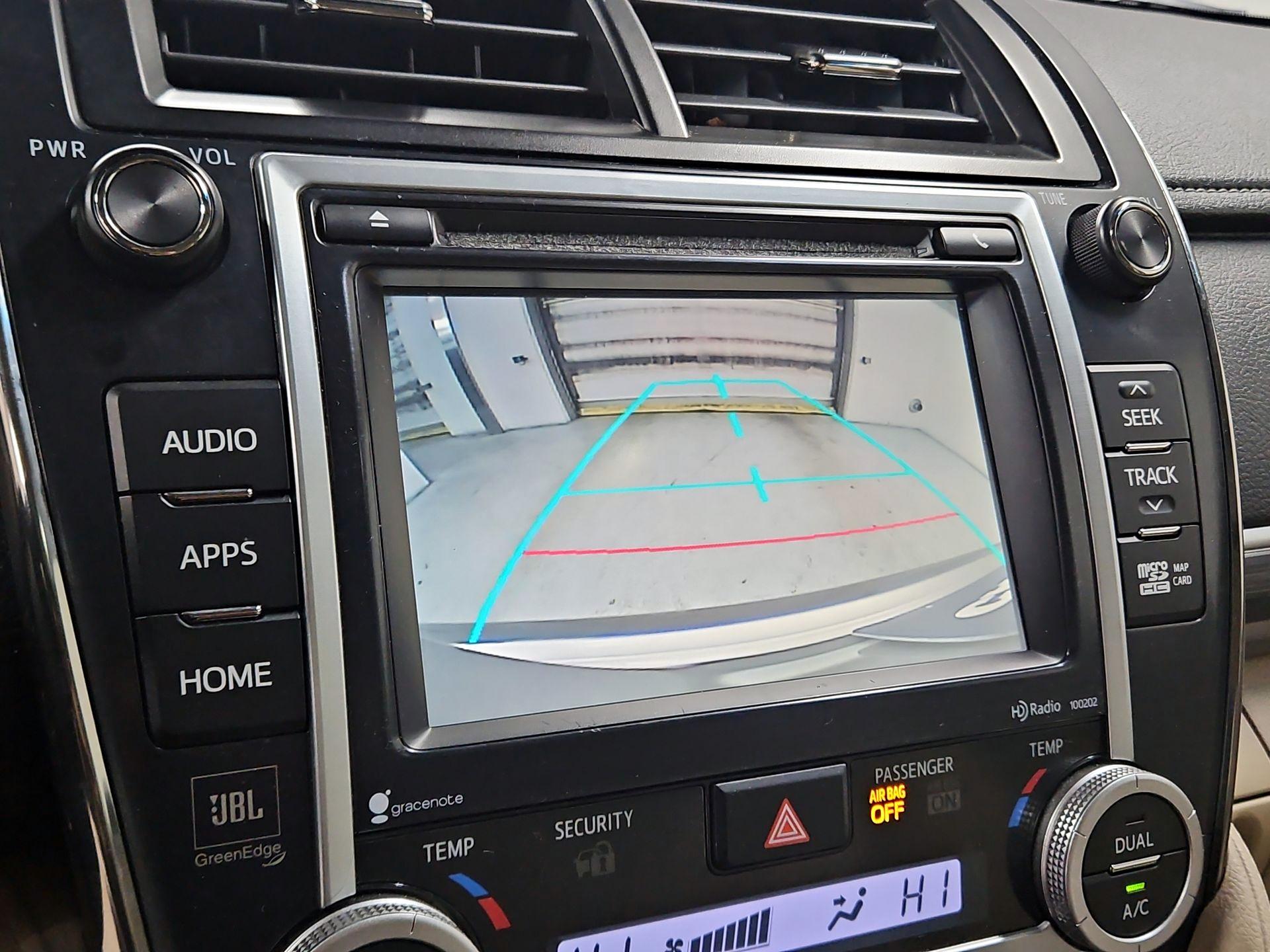 Thumbnail: 2014 Toyota Camry - 15