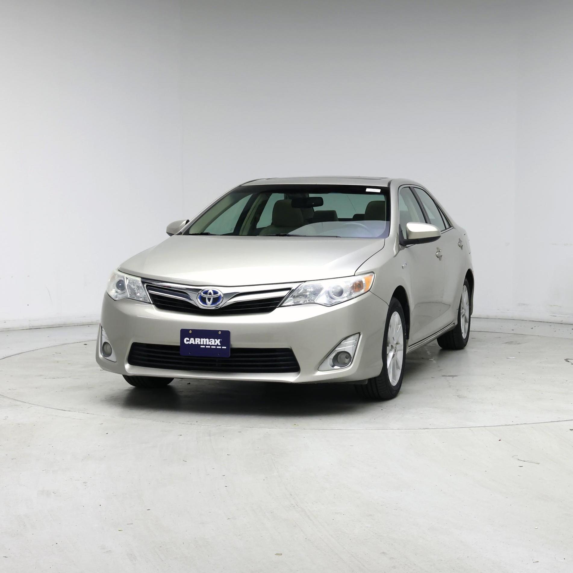 Thumbnail: 2014 Toyota Camry - 4