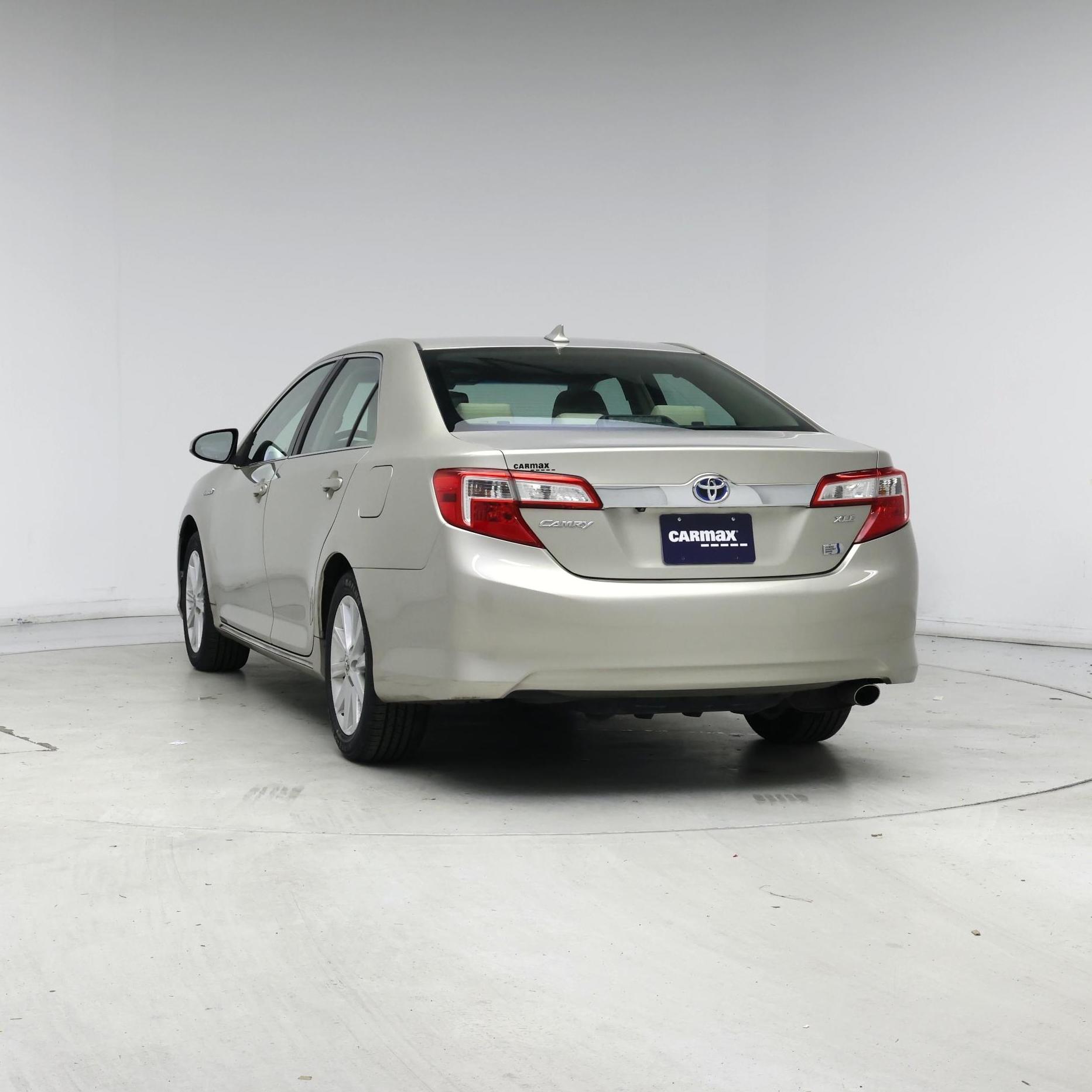 Thumbnail: 2014 Toyota Camry - 6