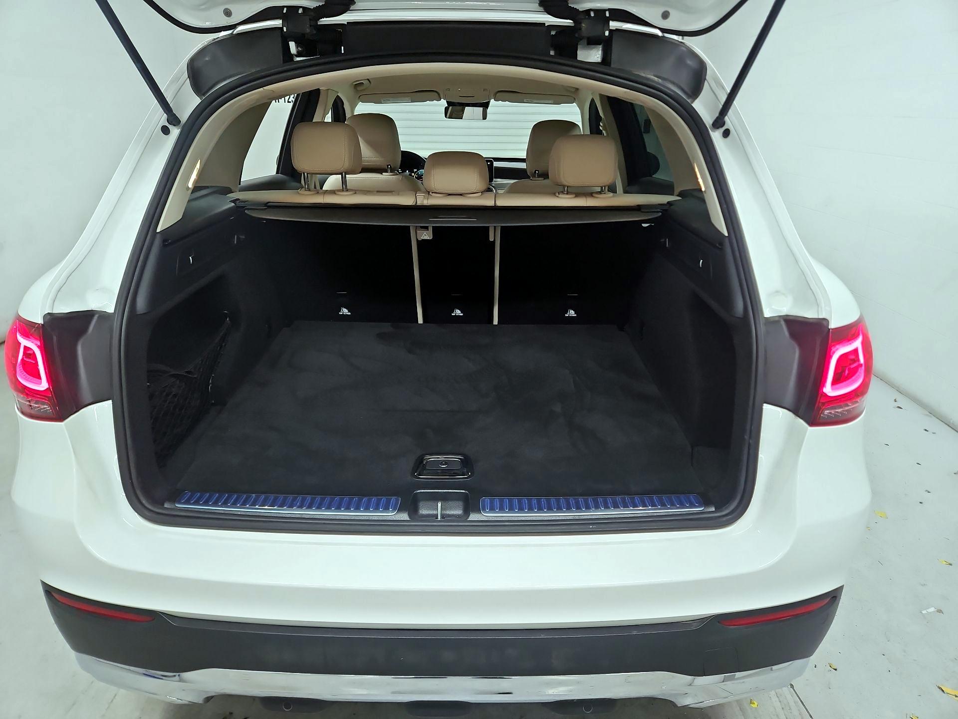 Thumbnail: 2022 Mercedes-Benz GLC - 20