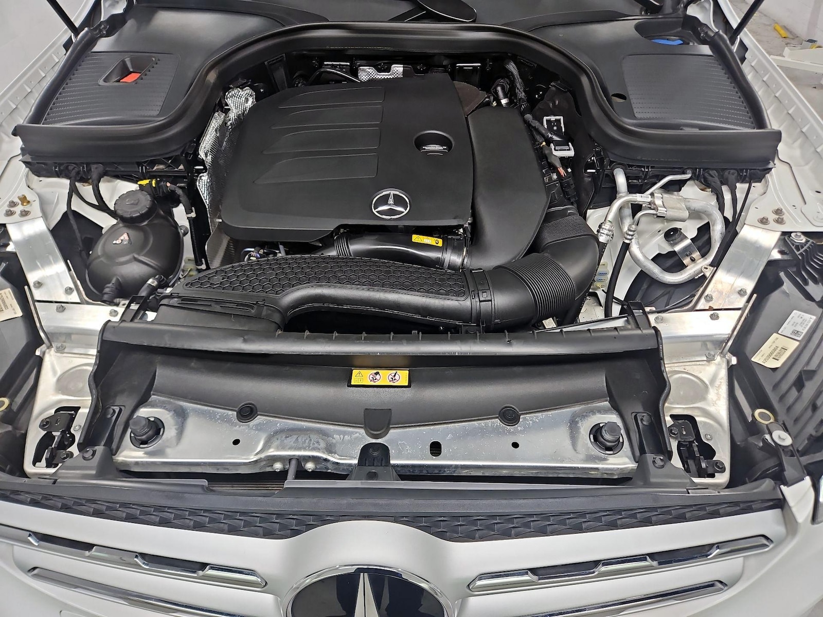 2022 Mercedes-Benz GLC GLC300 - Photo 22