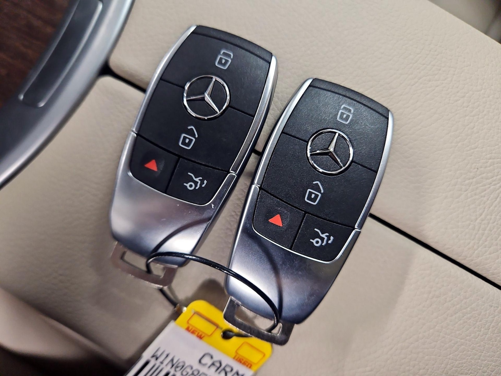 2022 Mercedes-Benz GLC GLC300 - Photo 23