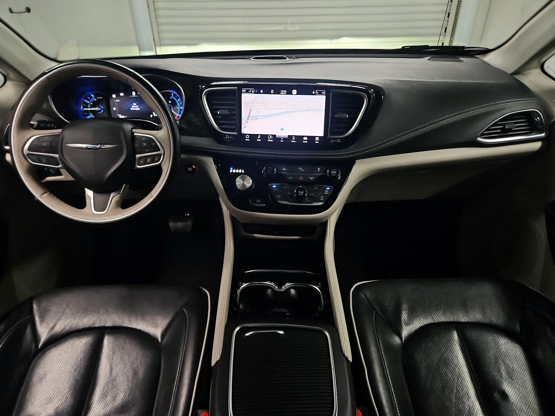 Thumbnail: 2021 Chrysler Pacifica - 9