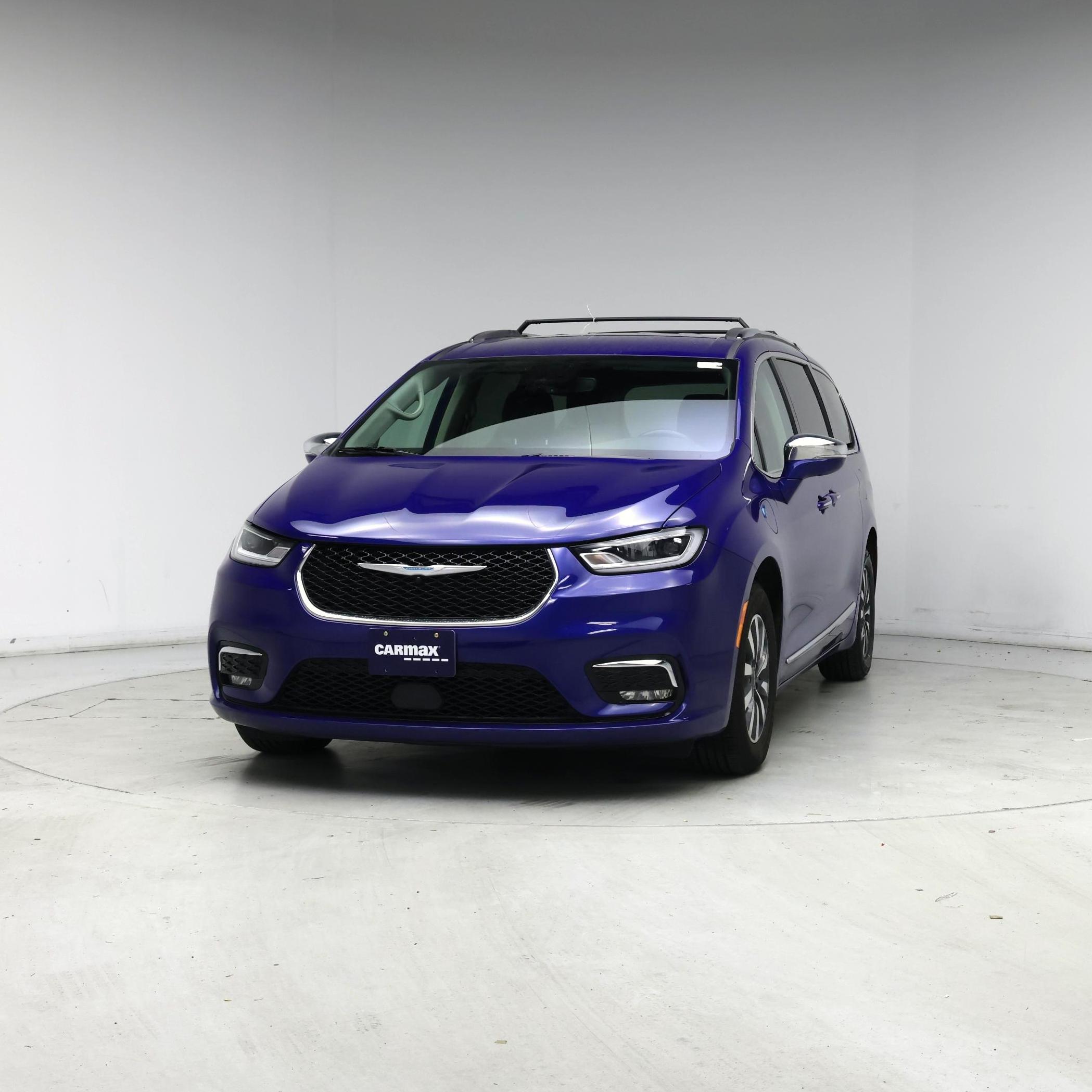 Thumbnail: 2021 Chrysler Pacifica - 4