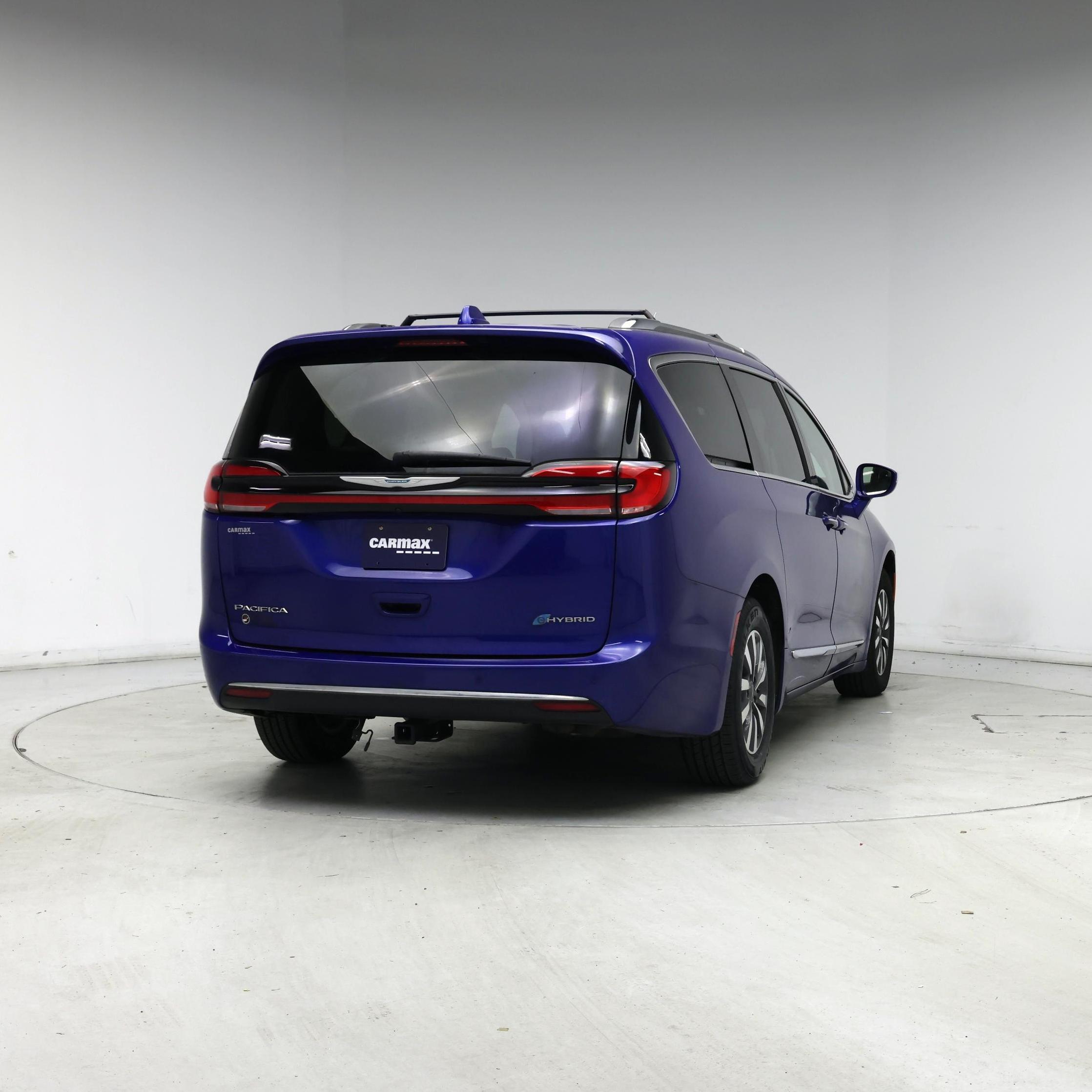 Thumbnail: 2021 Chrysler Pacifica - 8