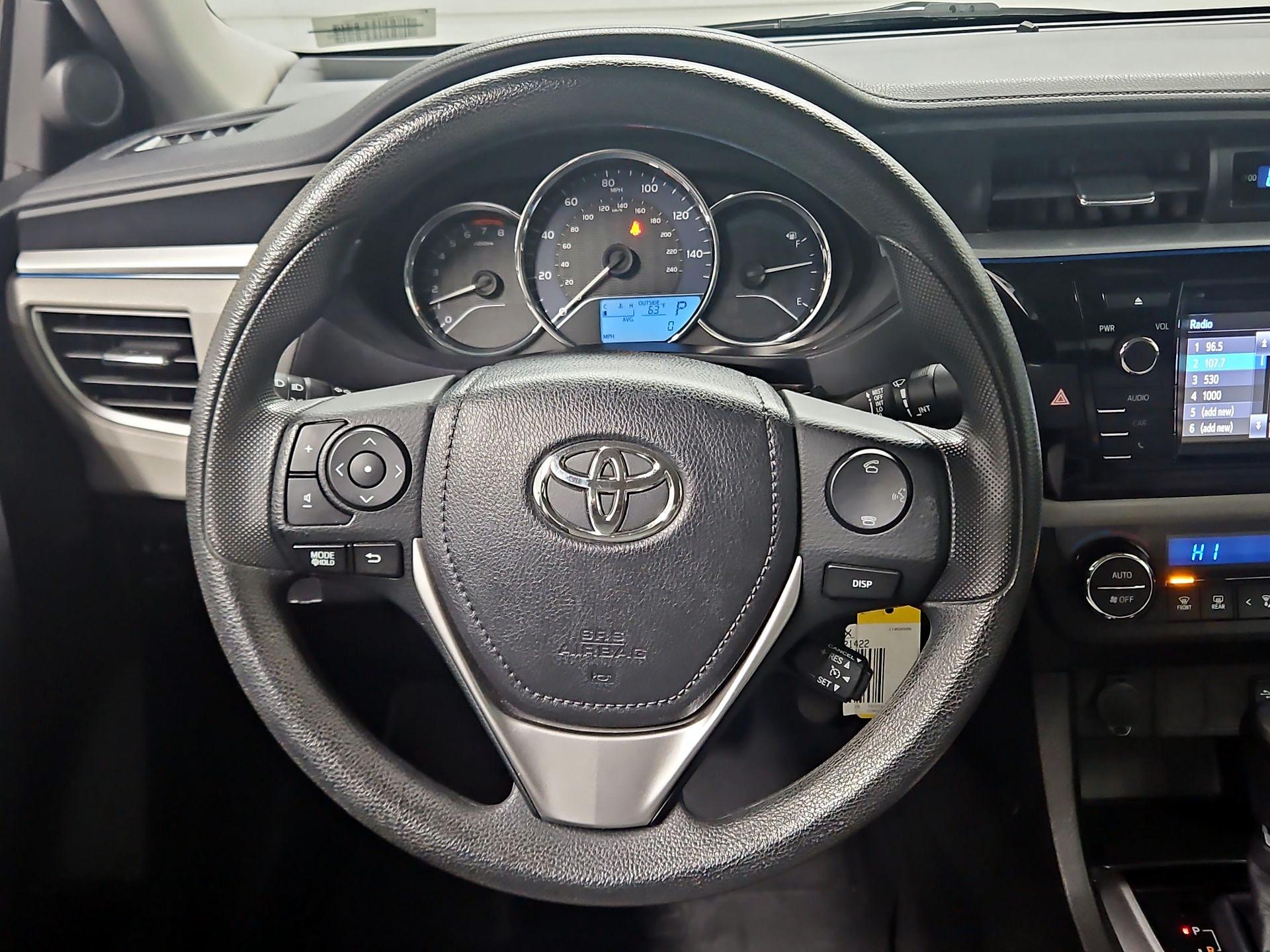 Thumbnail: 2015 Toyota Corolla - 10