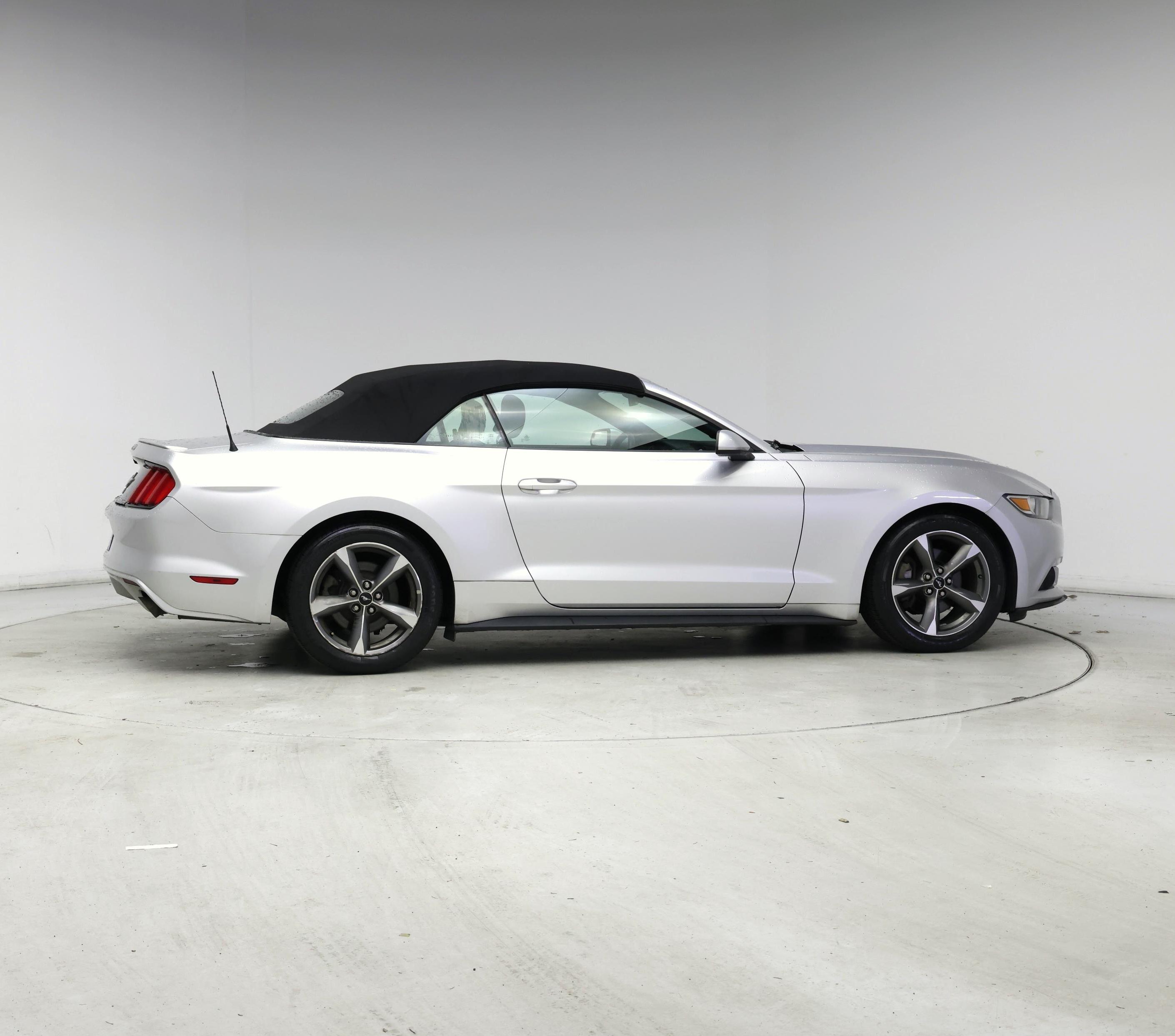 Thumbnail: 2015 Ford Mustang - 7