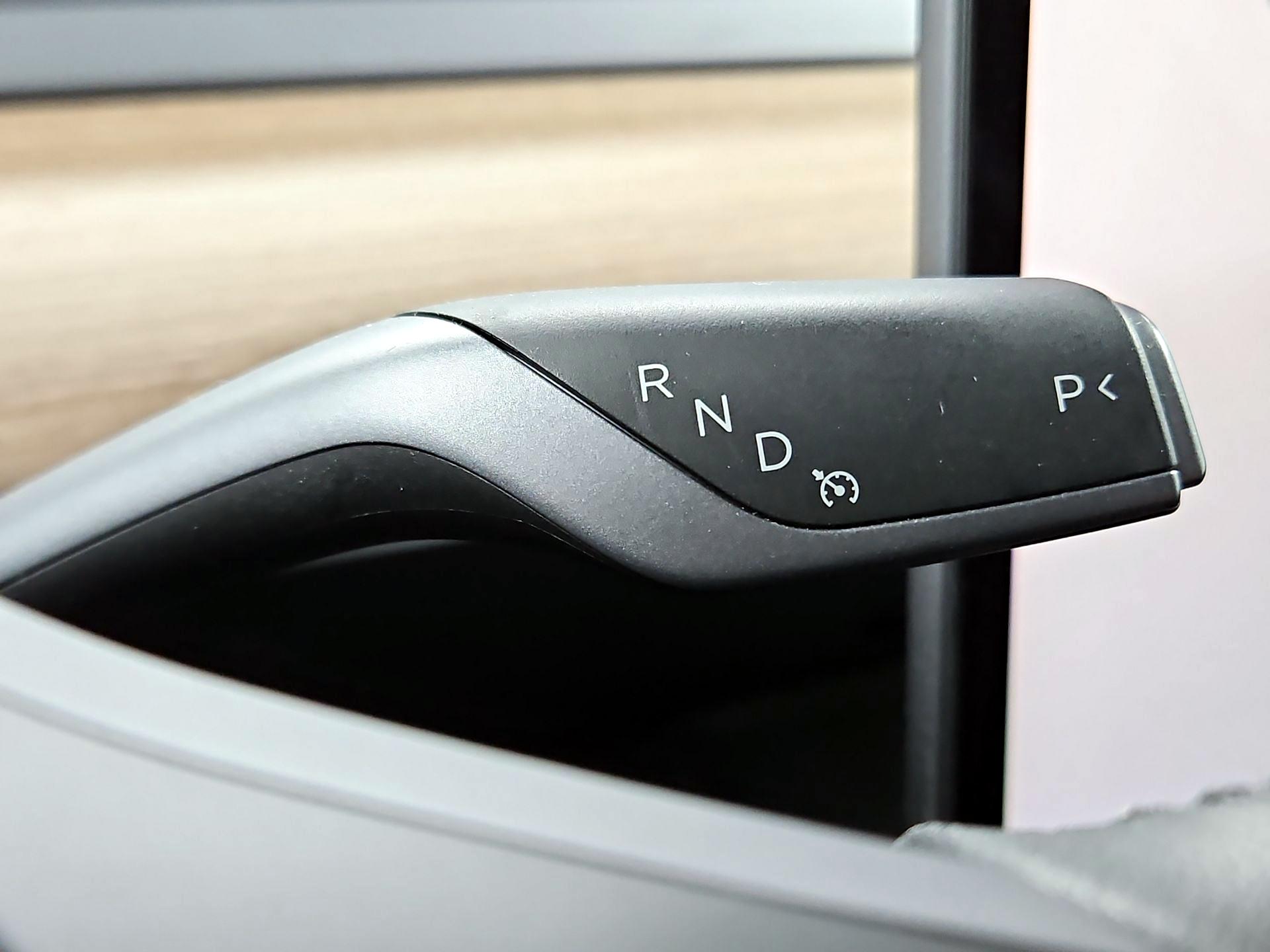 Thumbnail: 2025 Tesla Model Y - 17