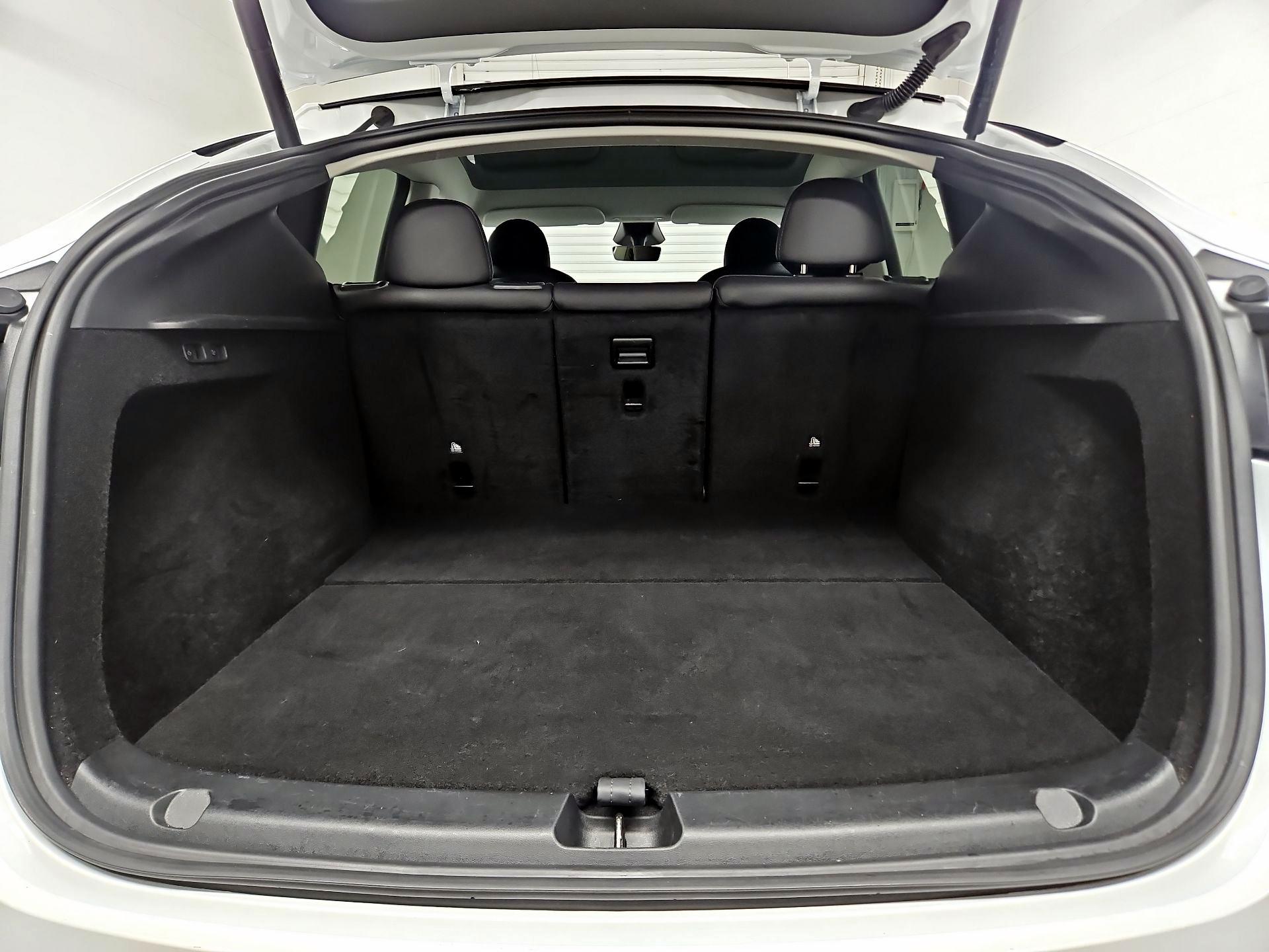 Thumbnail: 2025 Tesla Model Y - 20