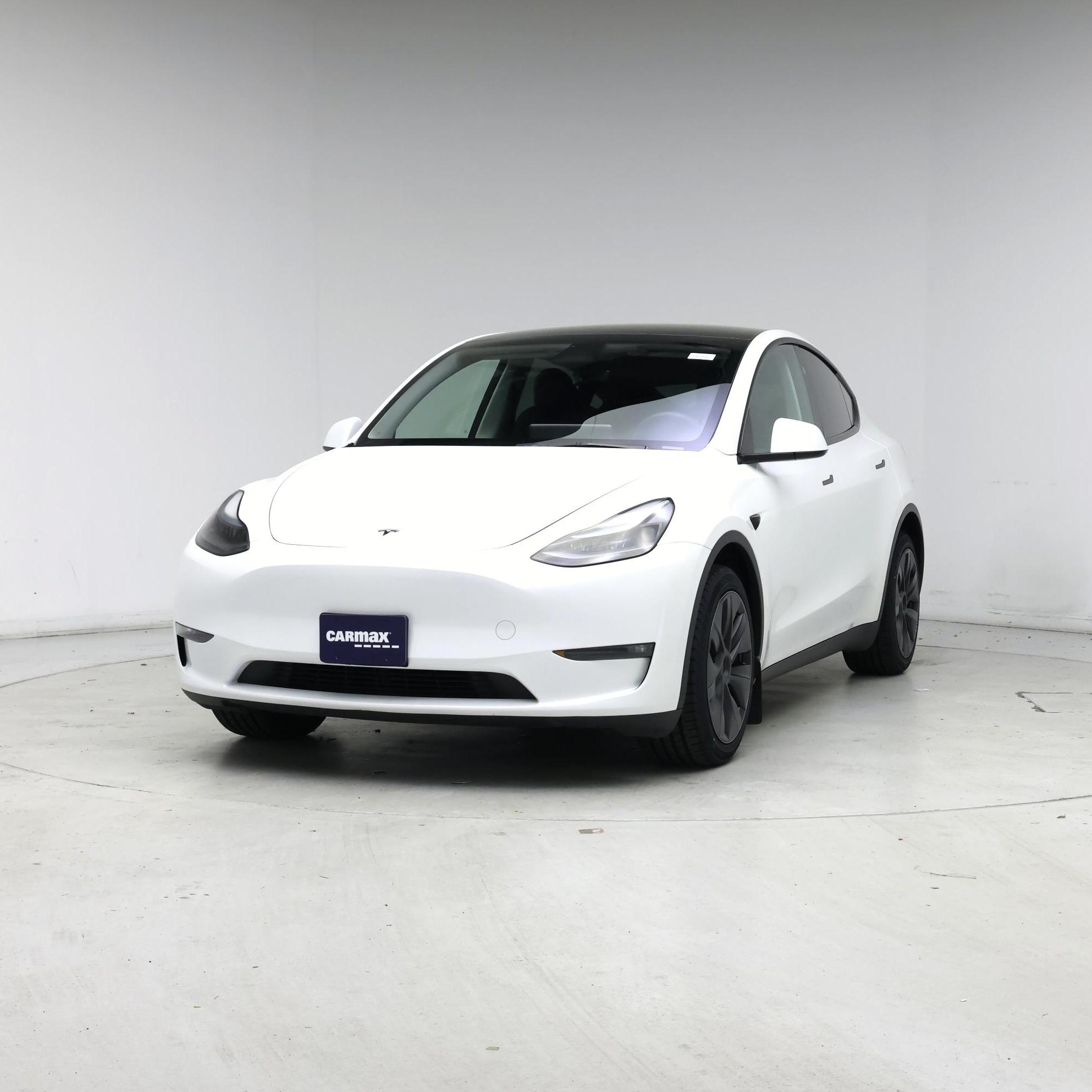 Thumbnail: 2025 Tesla Model Y - 4