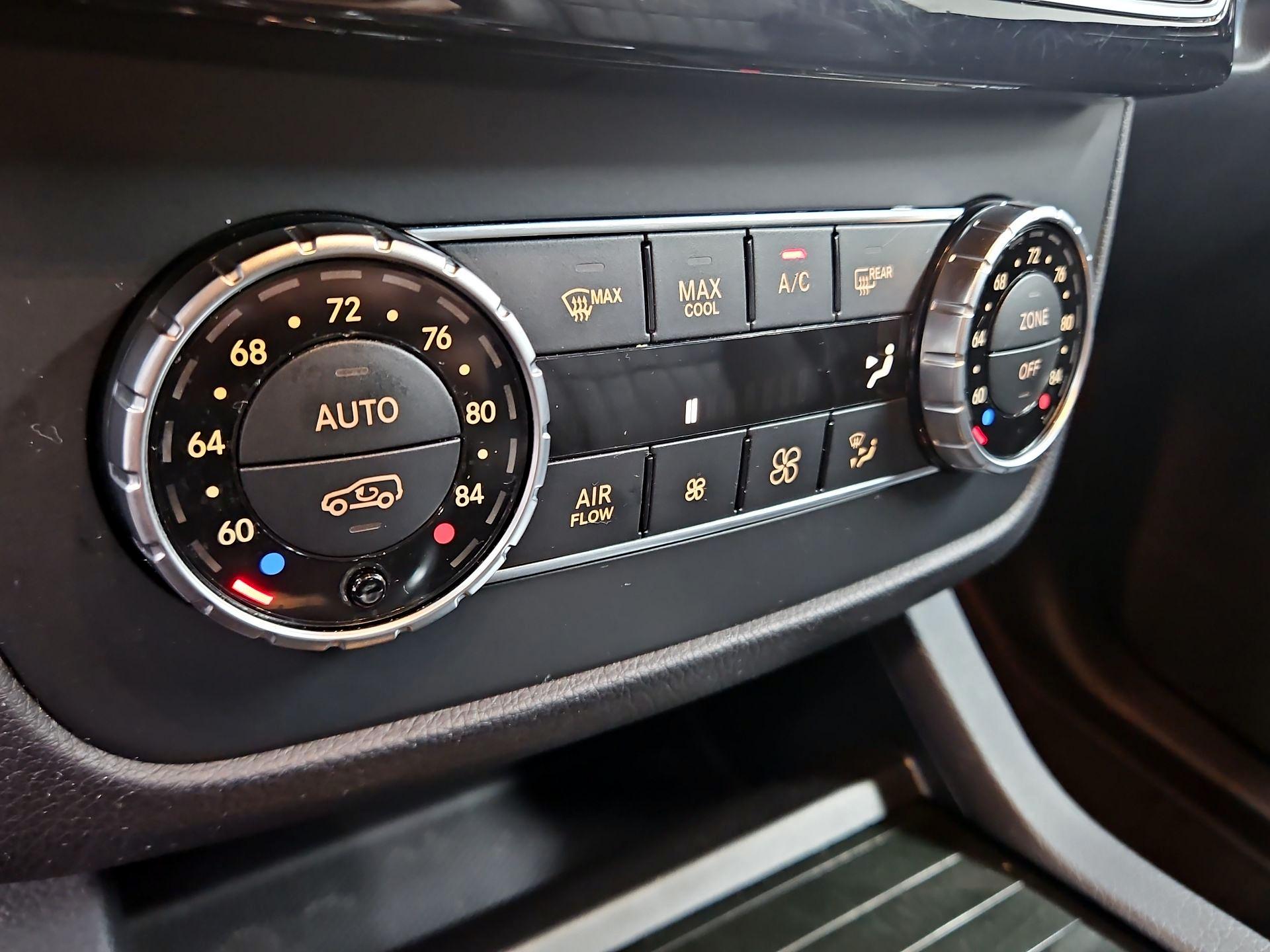 Thumbnail: 2017 Mercedes-Benz GLE - 17