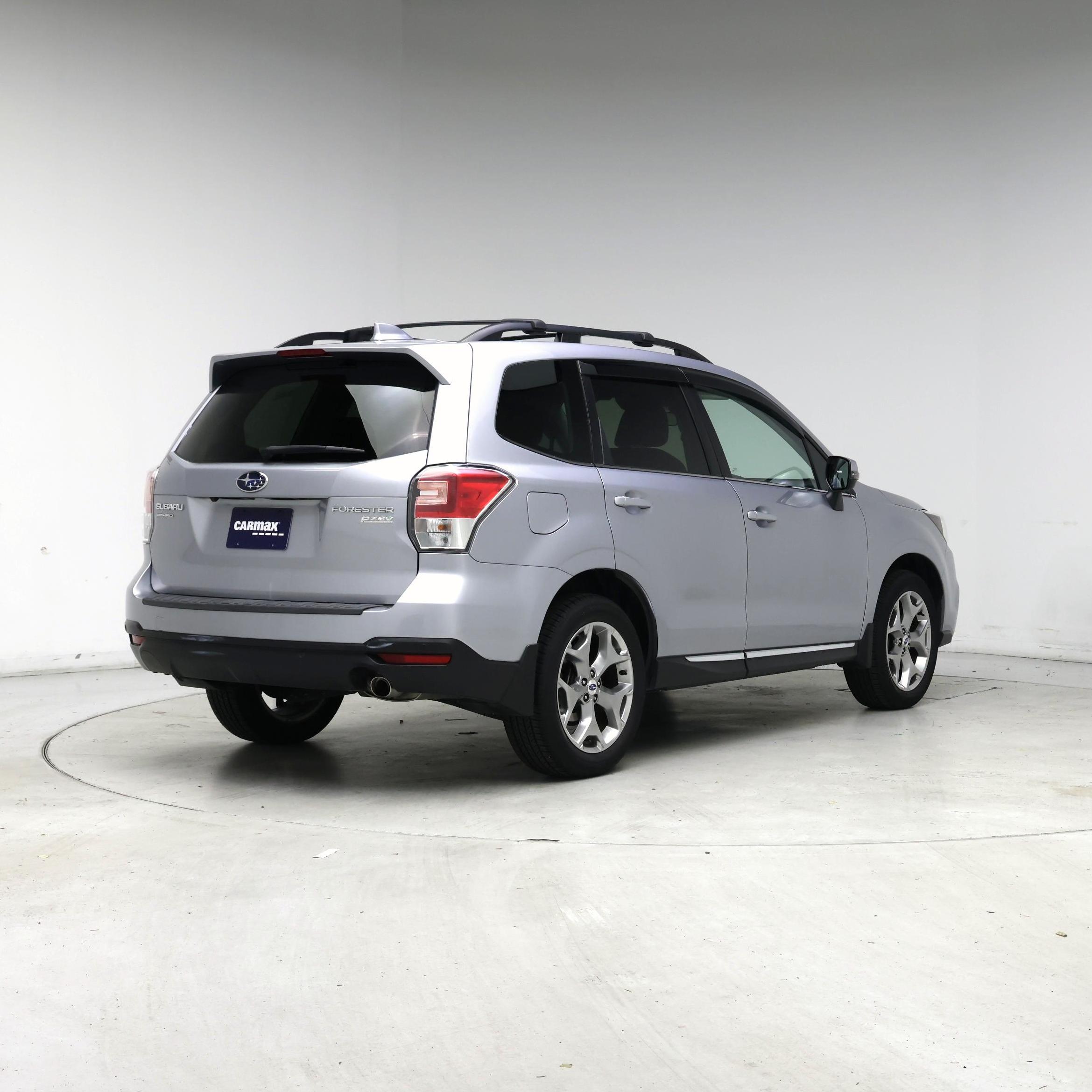 Thumbnail: 2017 Subaru Forester - 8