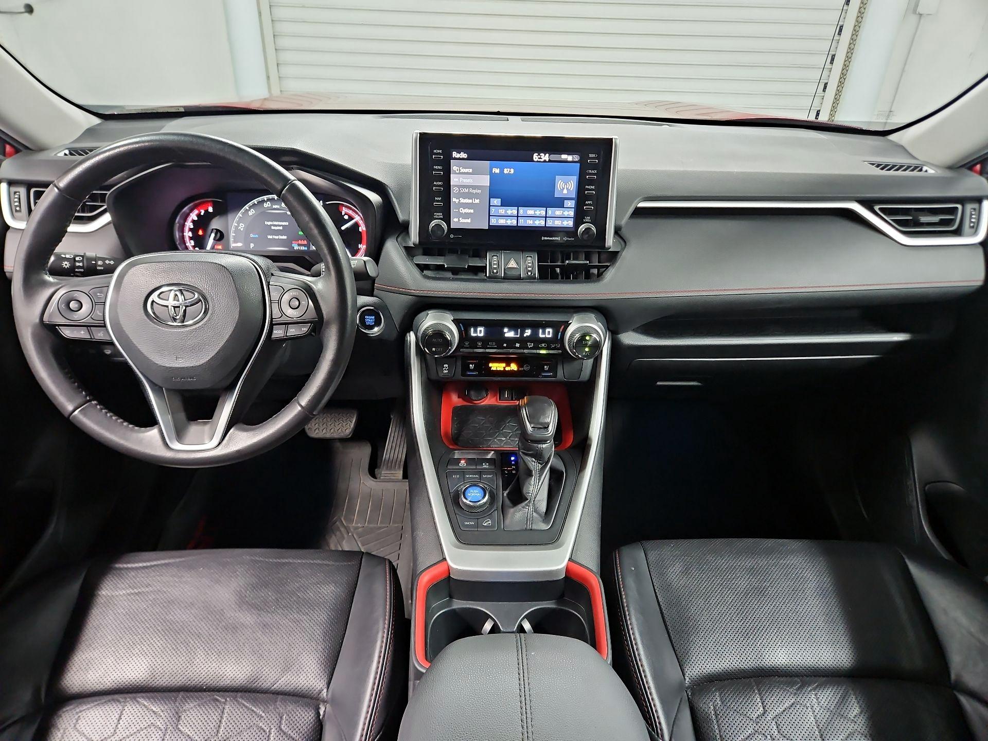 Thumbnail: 2020 Toyota RAV4 - 9