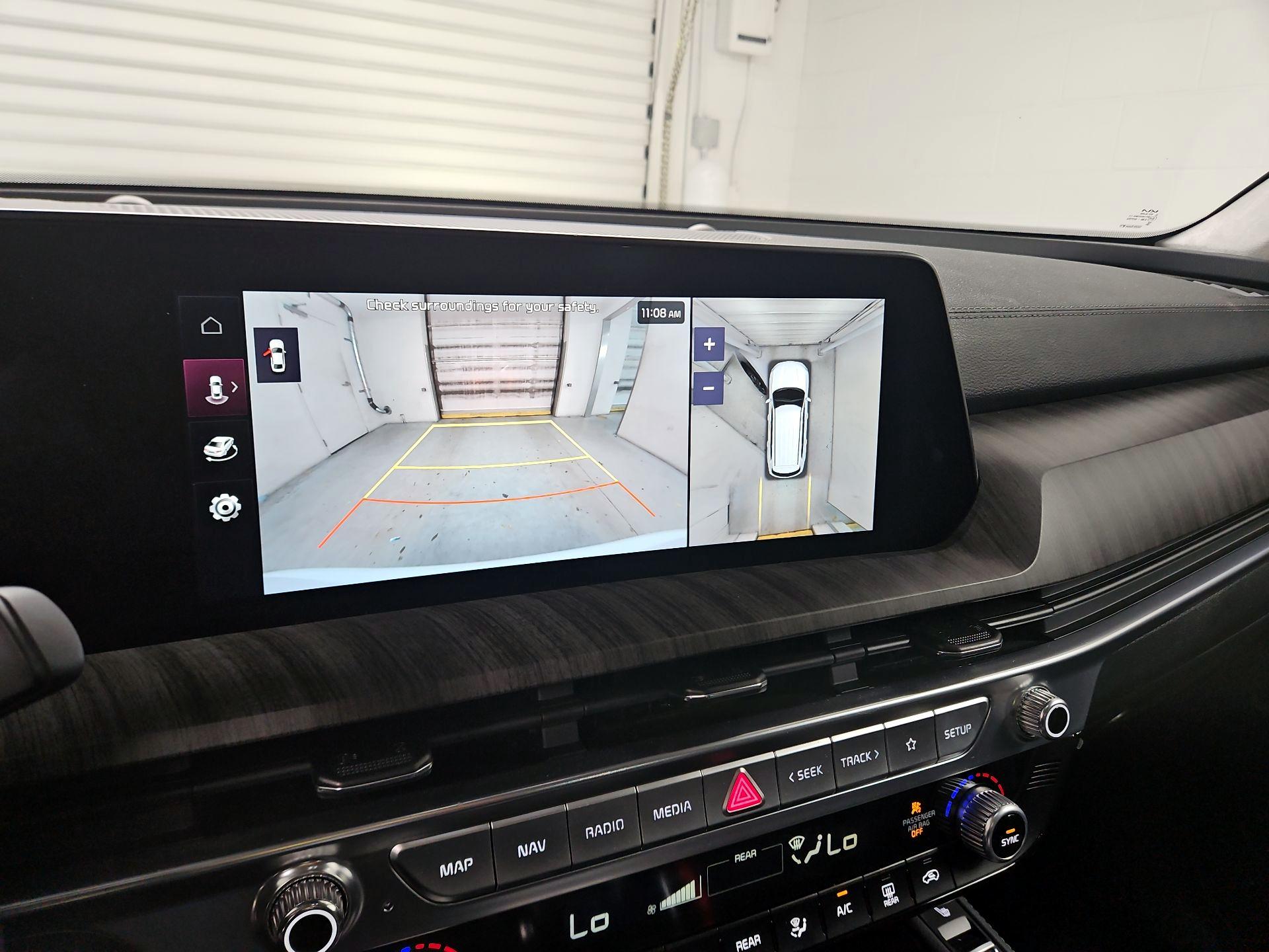 Thumbnail: 2023 Kia Telluride - 15