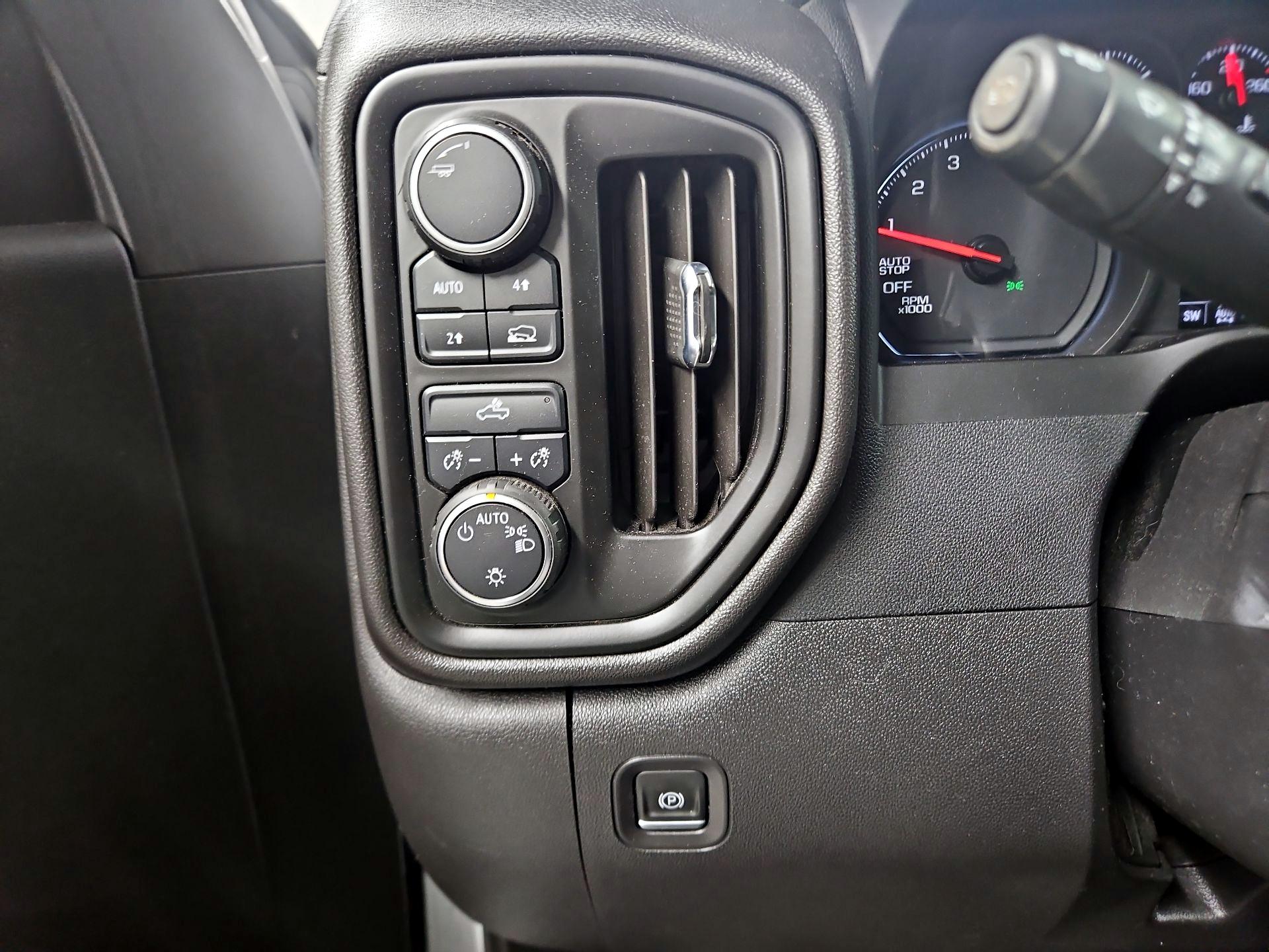 Thumbnail: 2022 Chevrolet Silverado 1500 - 13