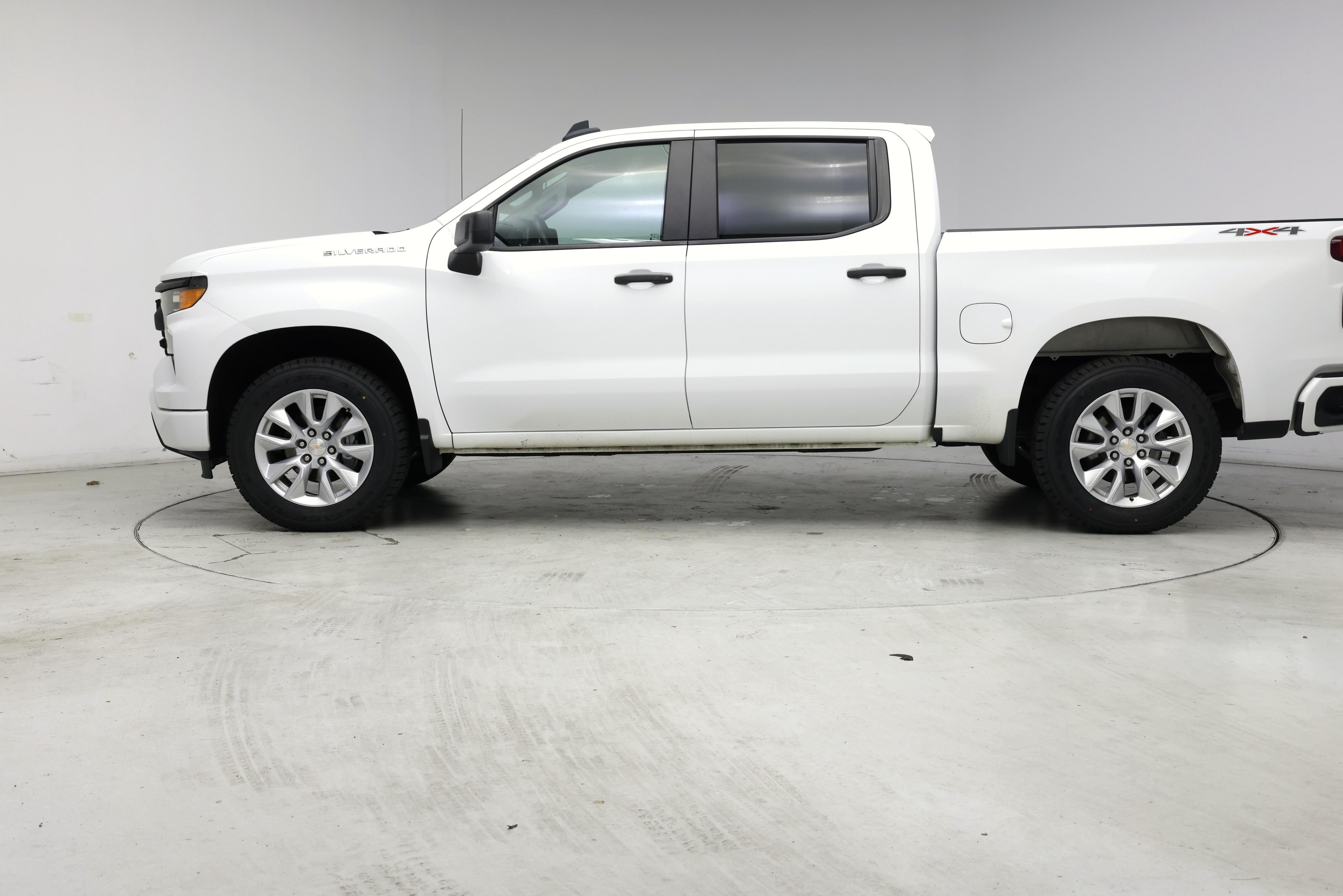 Thumbnail: 2022 Chevrolet Silverado 1500 - 3