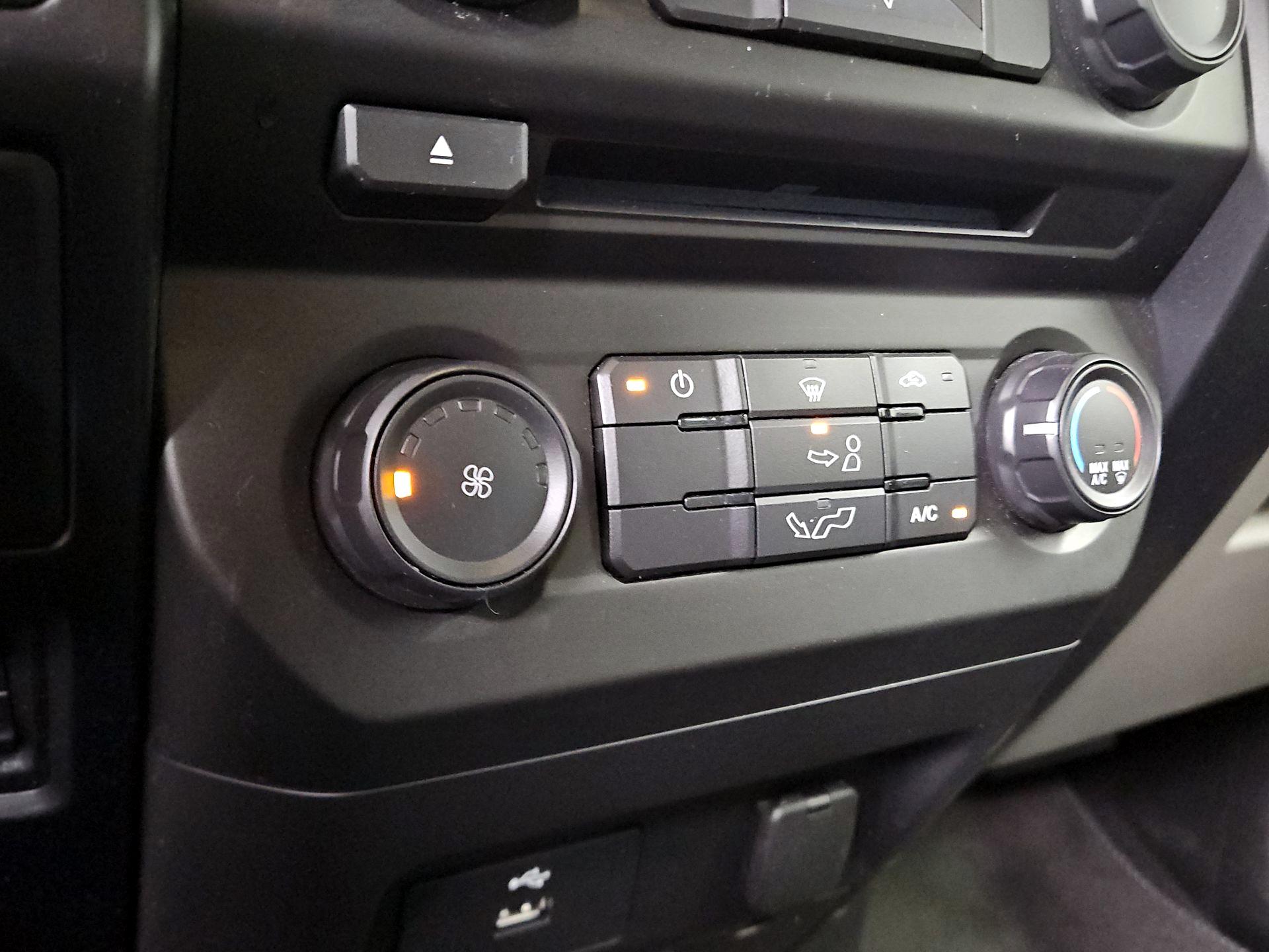 Thumbnail: 2016 Ford F-150 - 16