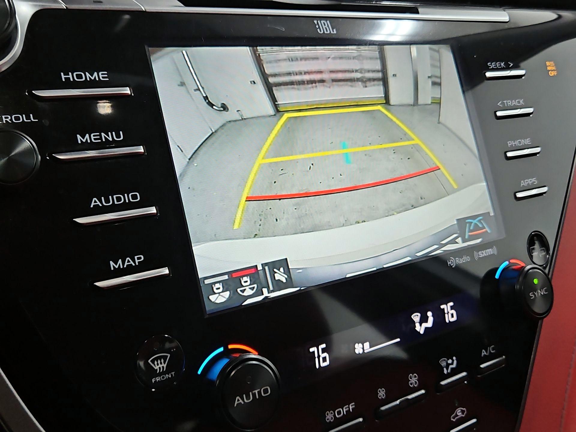 Thumbnail: 2019 Toyota Camry - 15