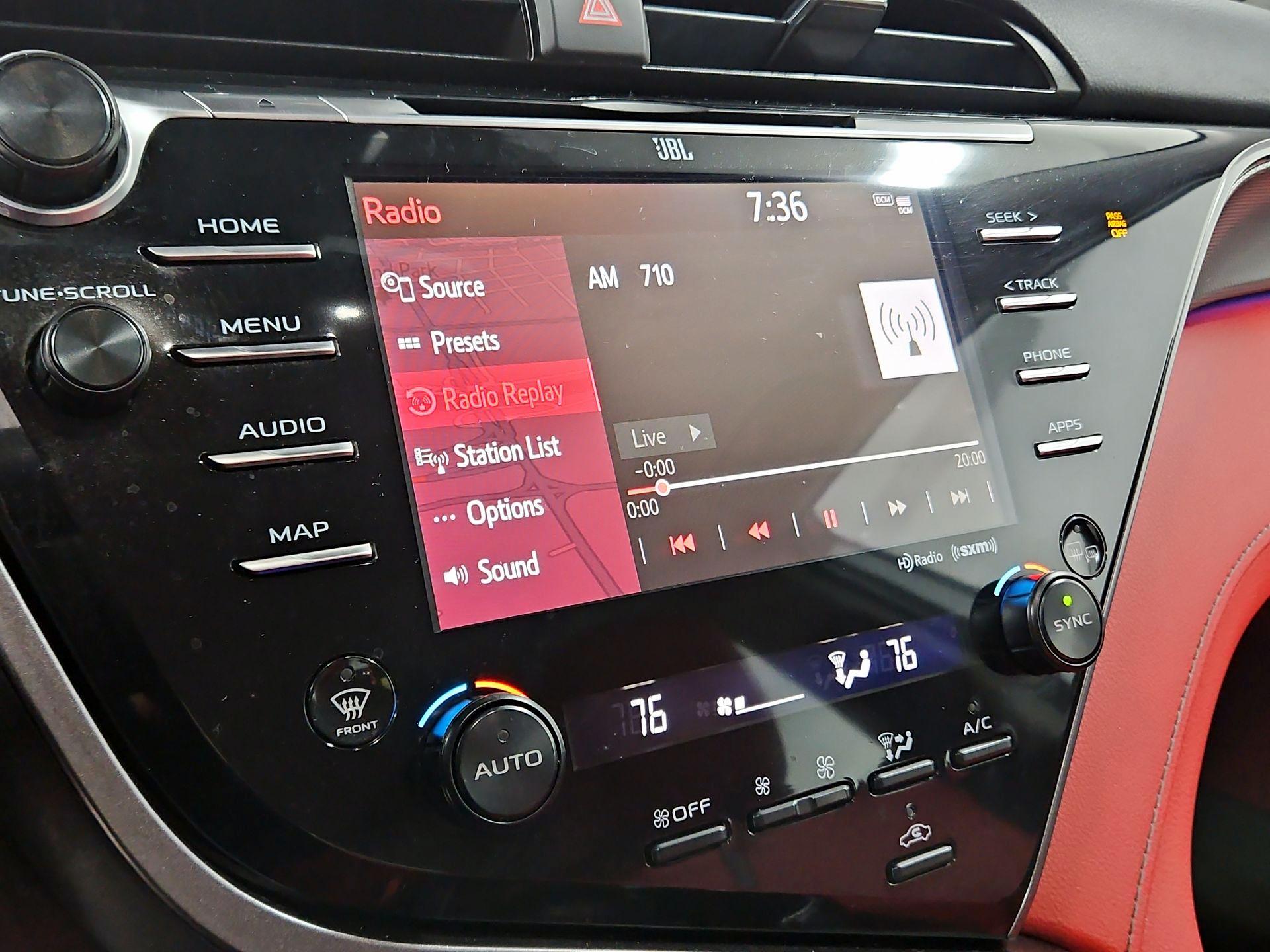 Thumbnail: 2019 Toyota Camry - 16