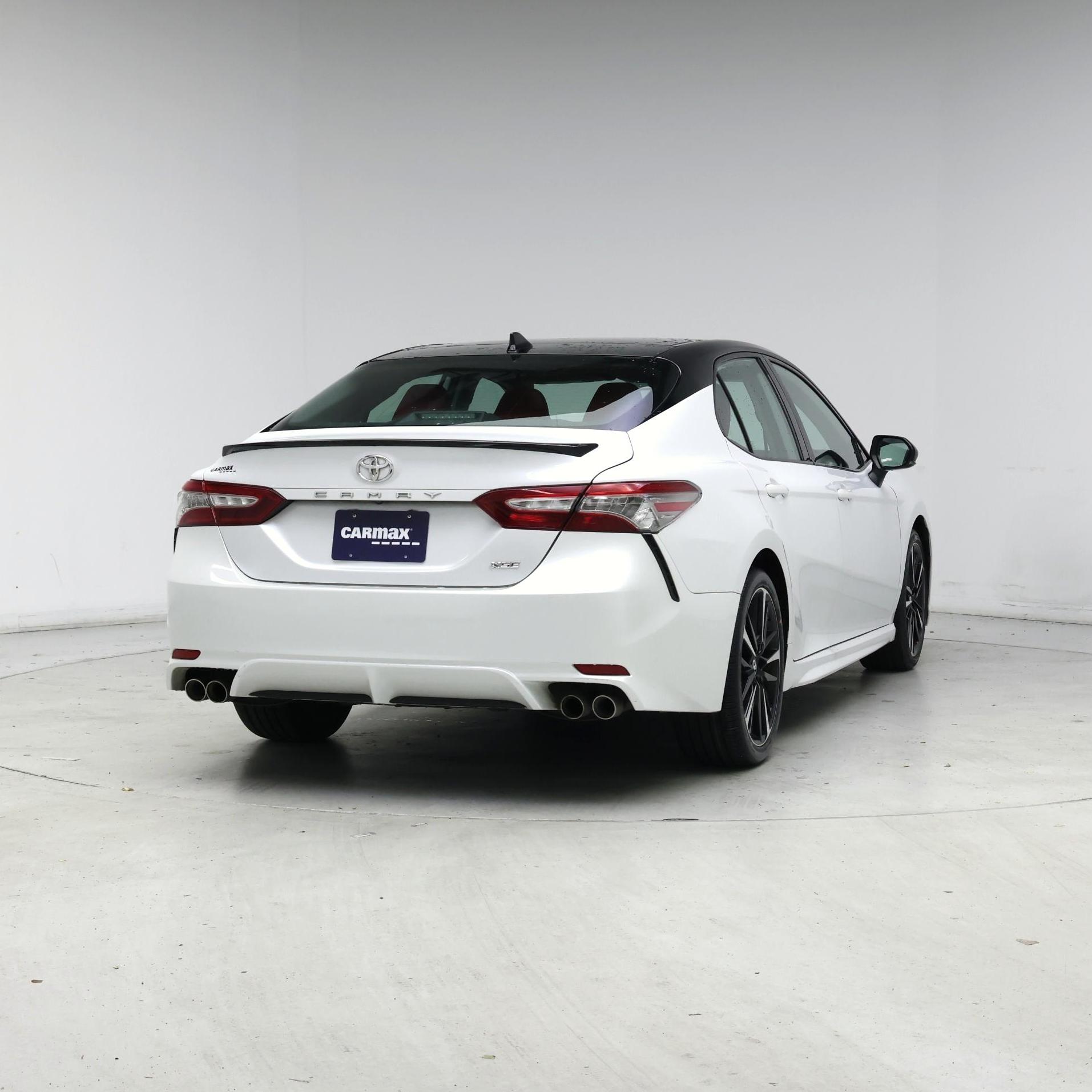 Thumbnail: 2019 Toyota Camry - 8