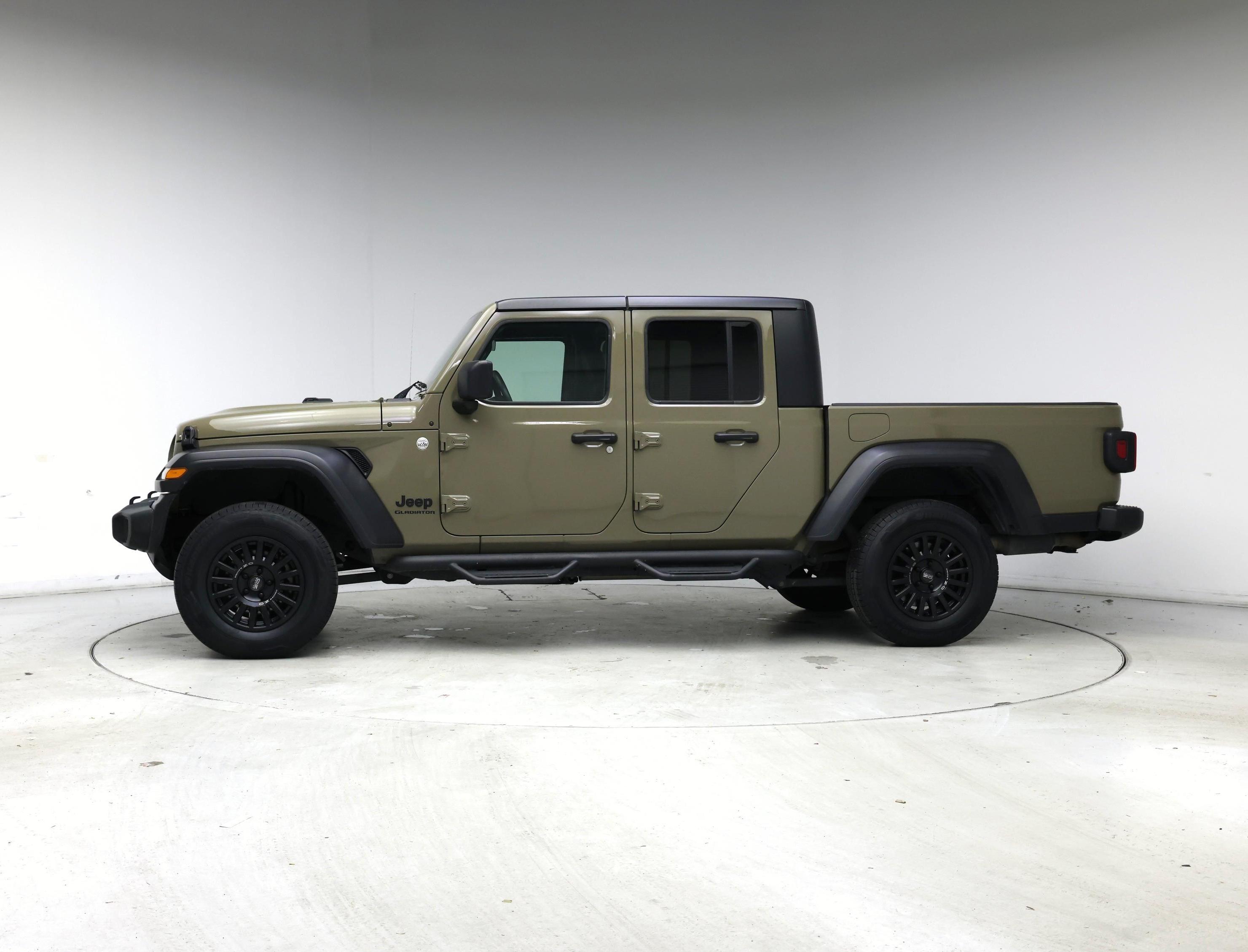 Thumbnail: 2020 Jeep Gladiator - 3